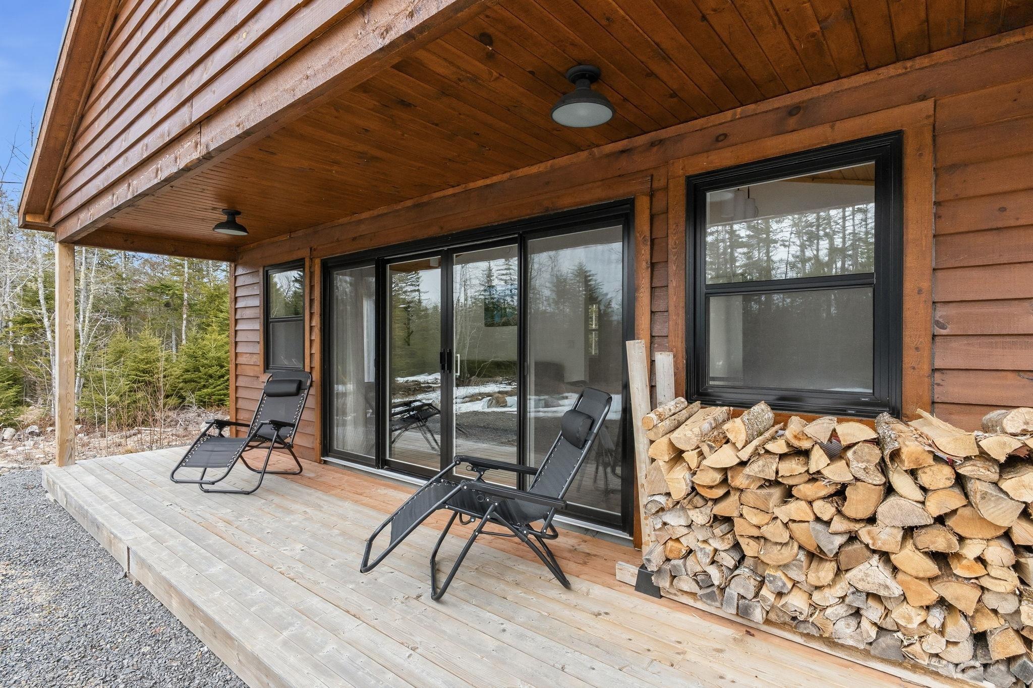 $299,900.00: 366 Loon Lake Drive, Lake Paul