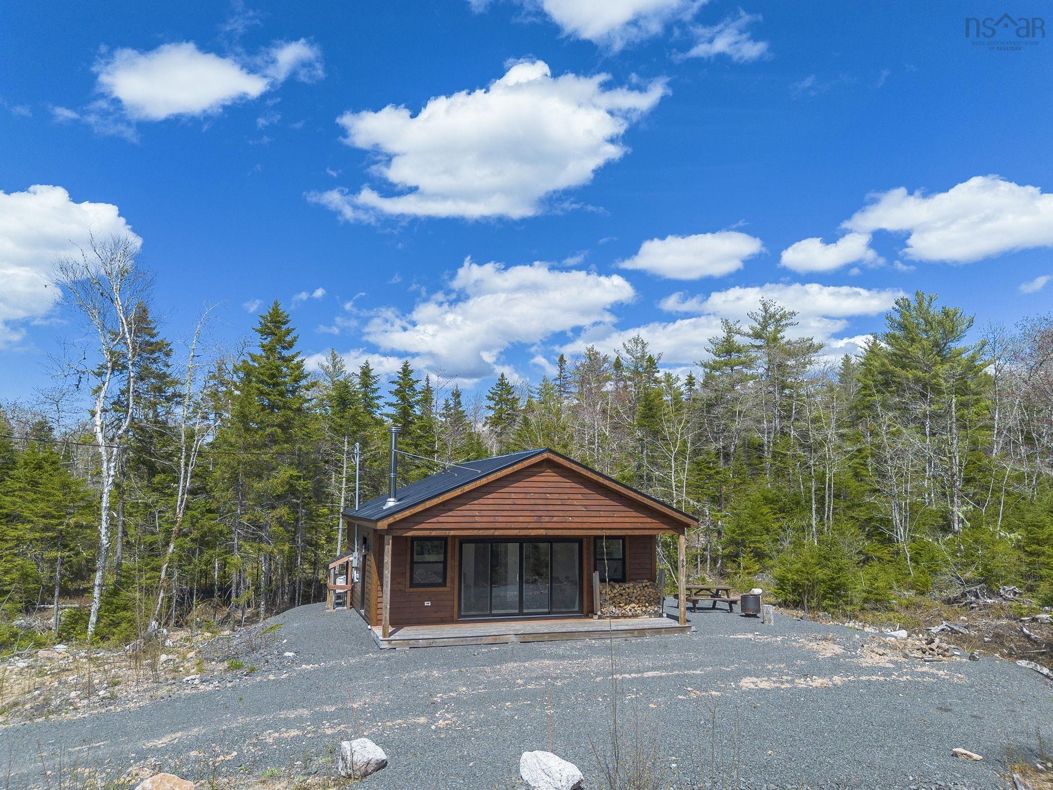 $299,900.00: 366 Loon Lake Drive, Lake Paul