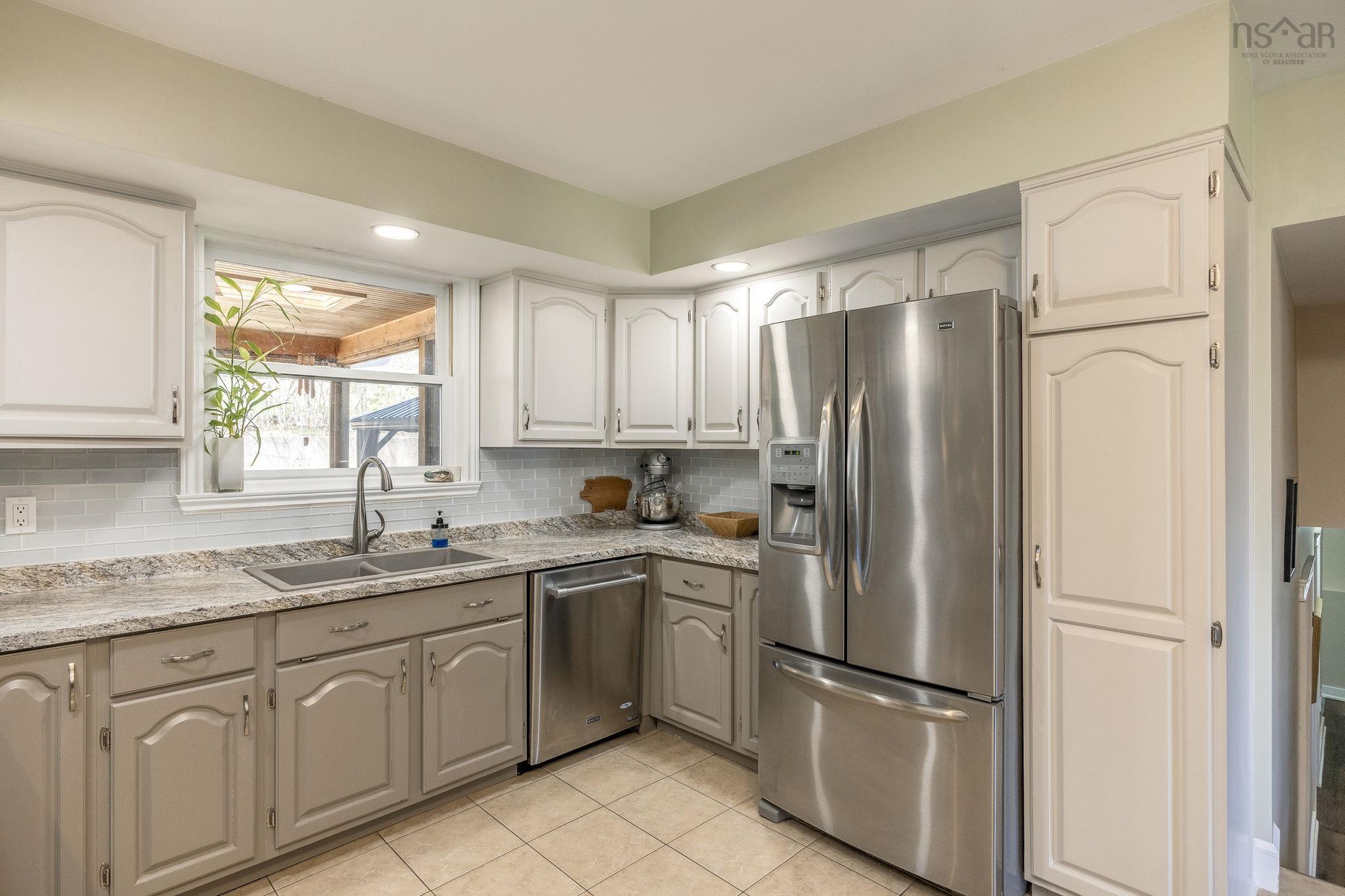 $550,000.00: 909 Julie Drive, Kingston