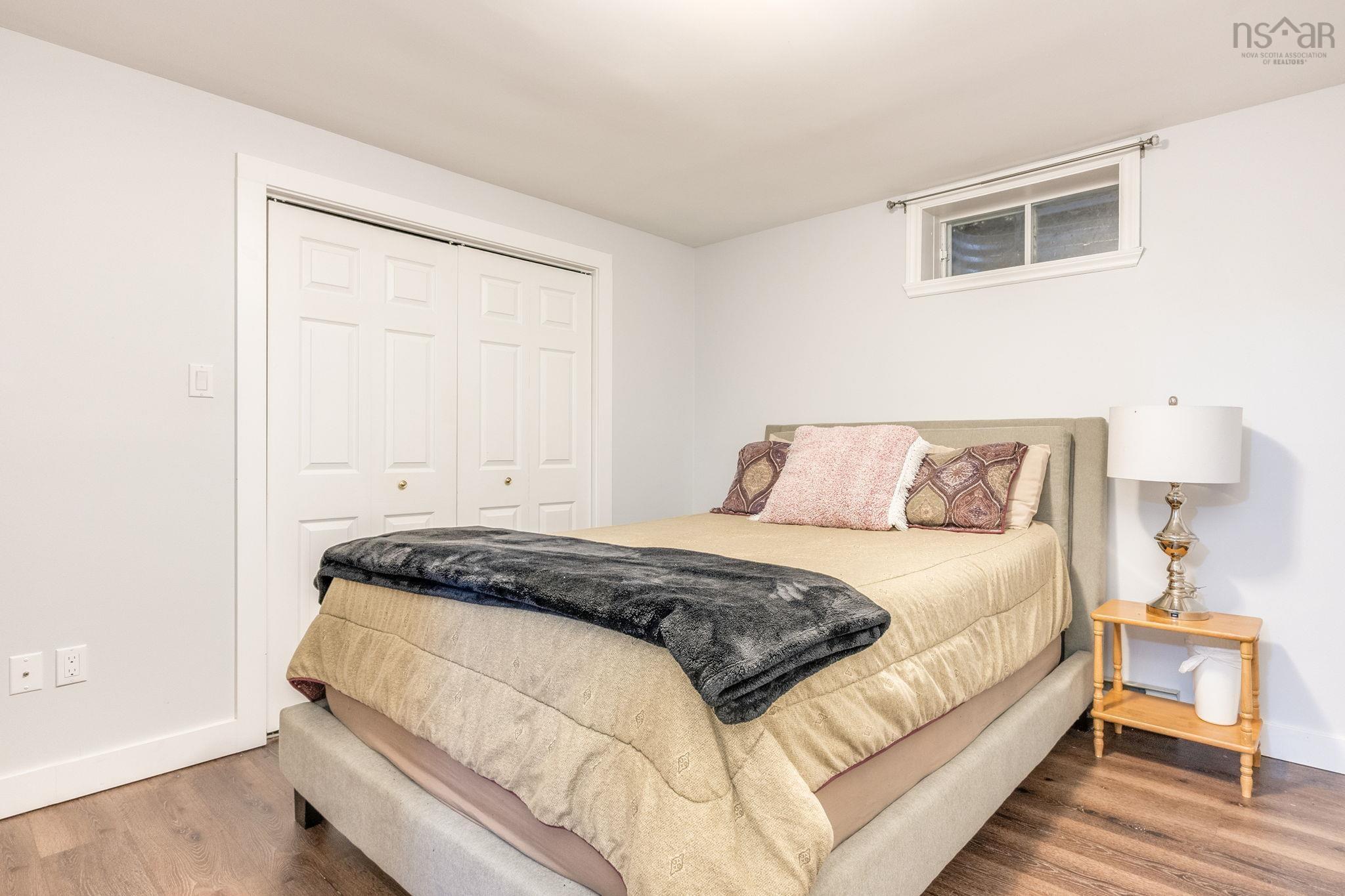 $550,000.00: 909 Julie Drive, Kingston