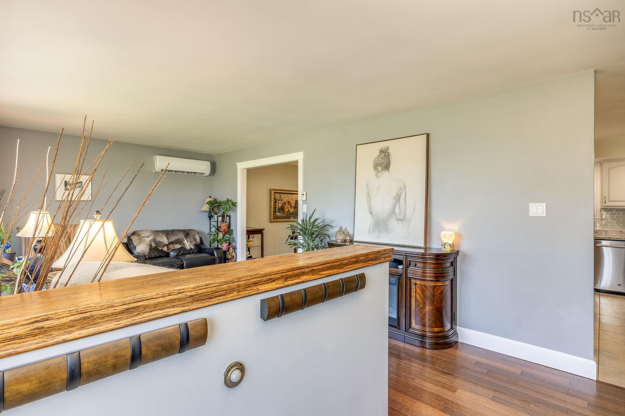 $550,000.00: 909 Julie Drive, Kingston