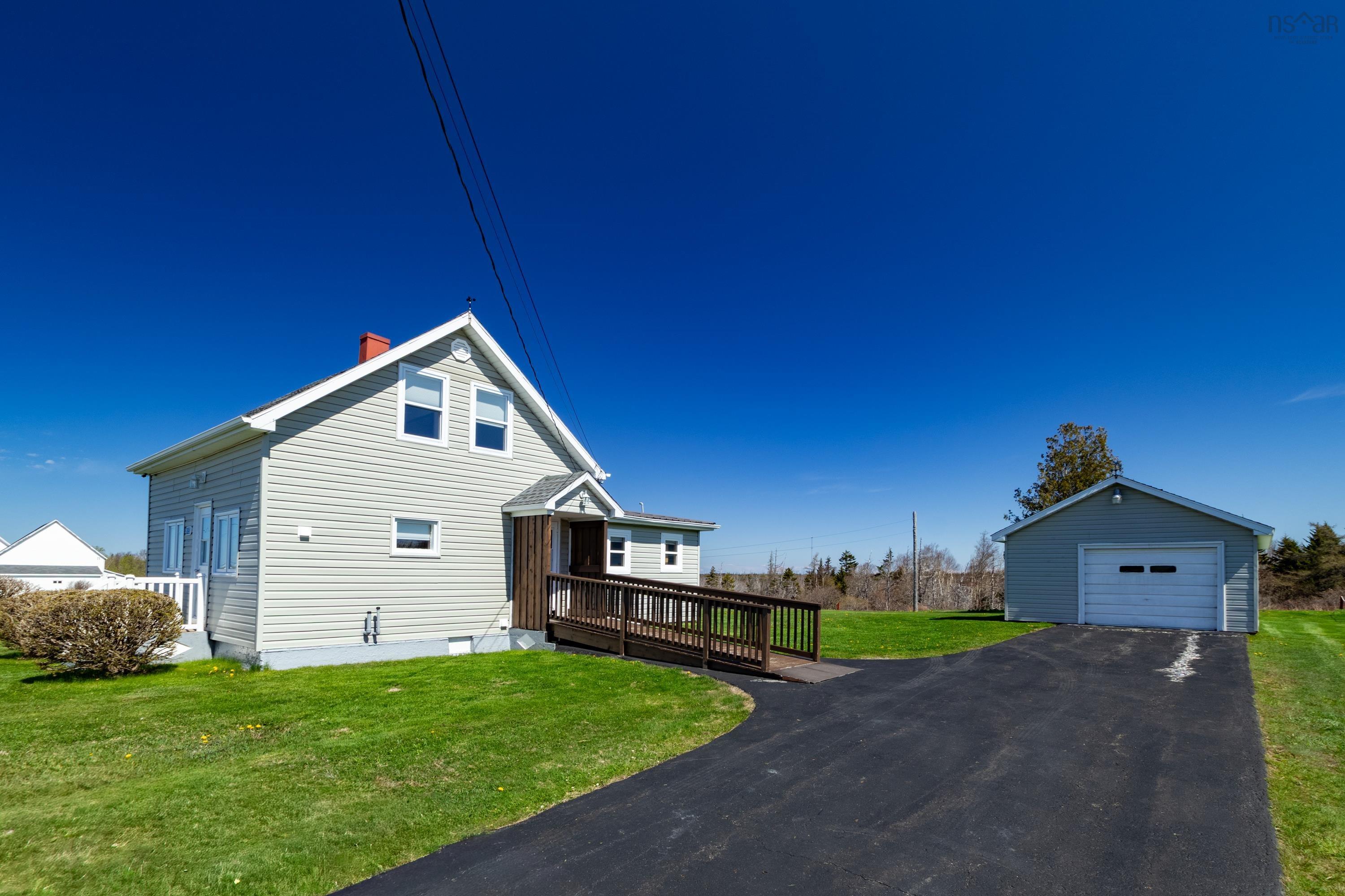 $199,000.00: 815 Saulnierville Rd, Saulnierville