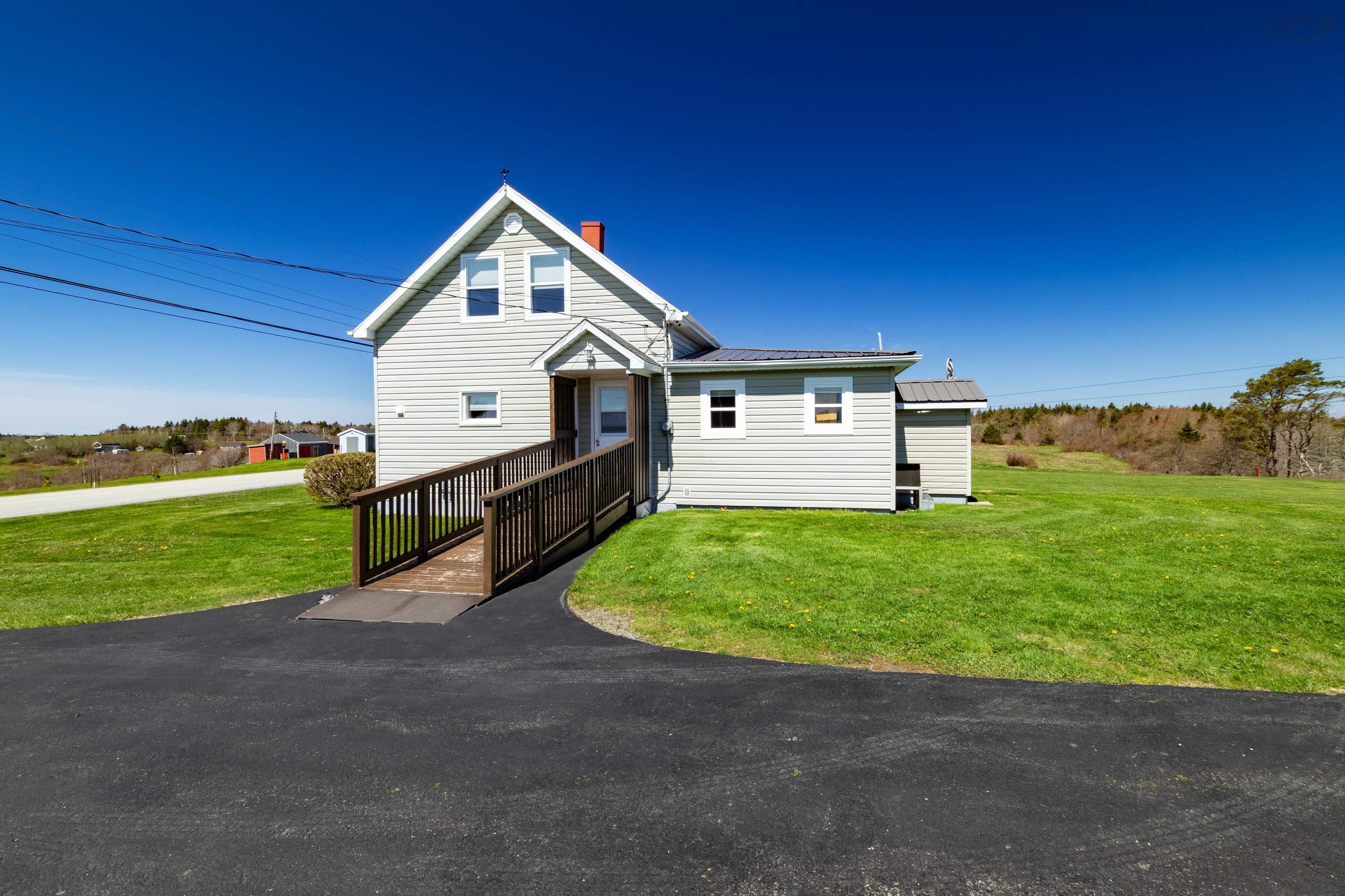 $199,000.00: 815 Saulnierville Rd, Saulnierville