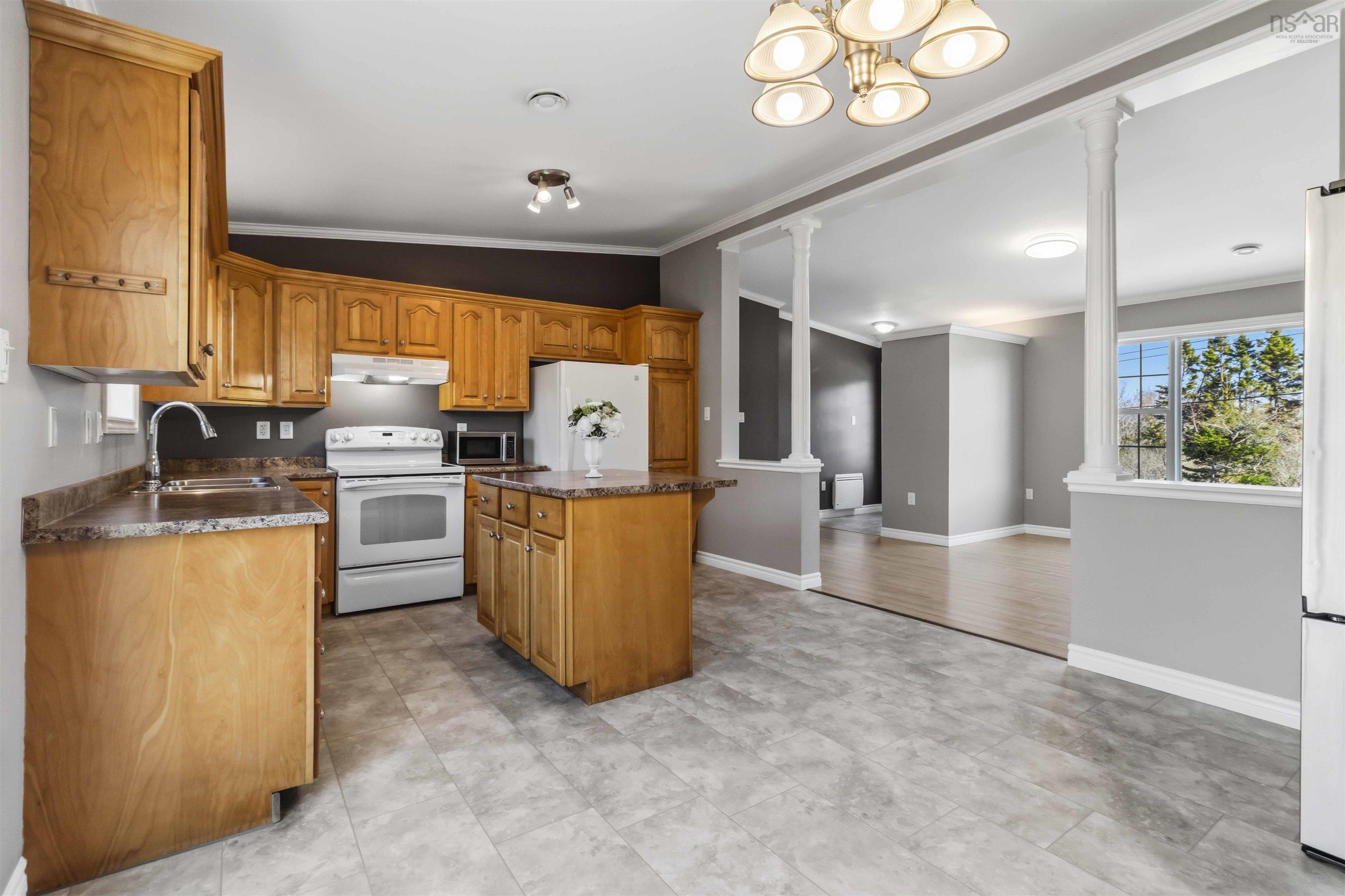 $449,900.00: 8 Harbour View Drive, Portuguese Cove