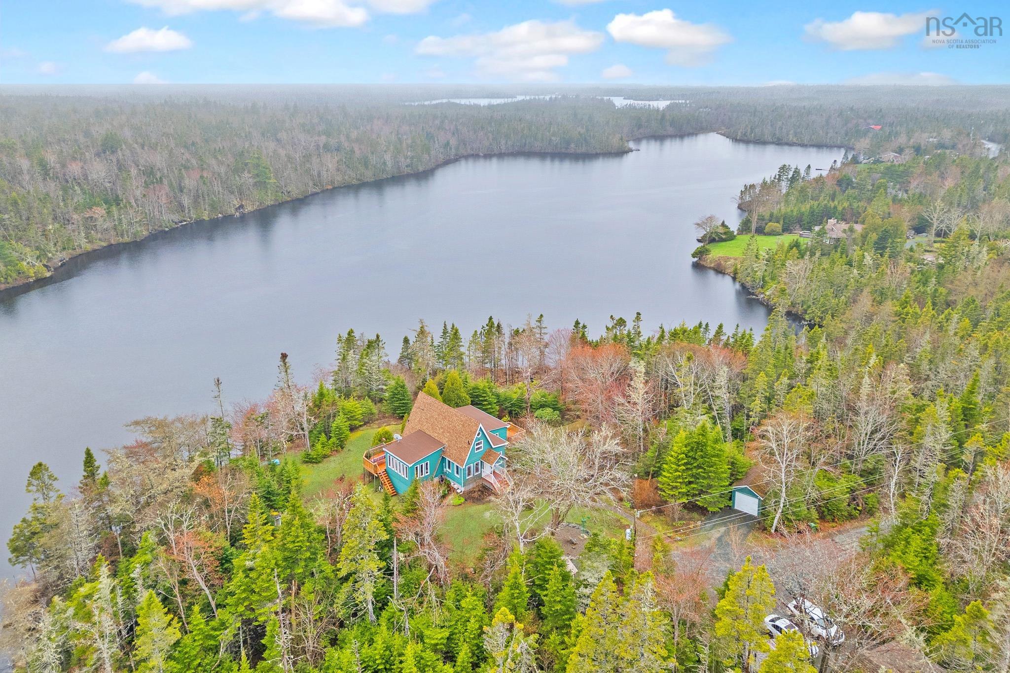 $649,900.00: 11028 Highway 7, Lake Charlotte