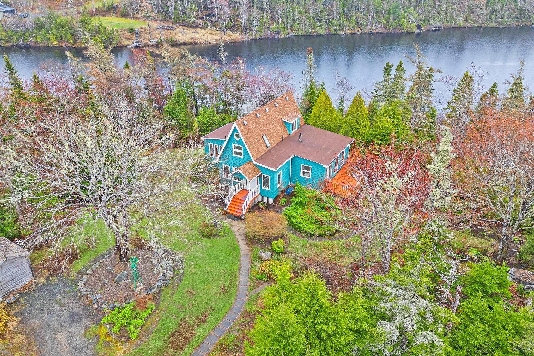 $649,900.00: 11028 Highway 7, Lake Charlotte