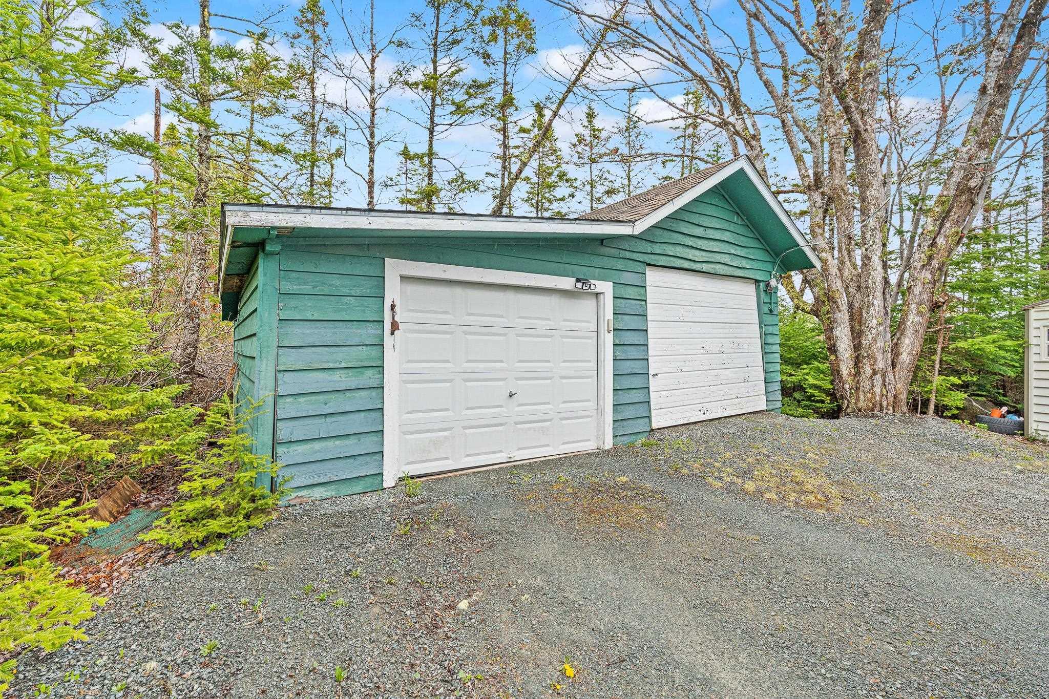 $649,900.00: 11028 Highway 7, Lake Charlotte