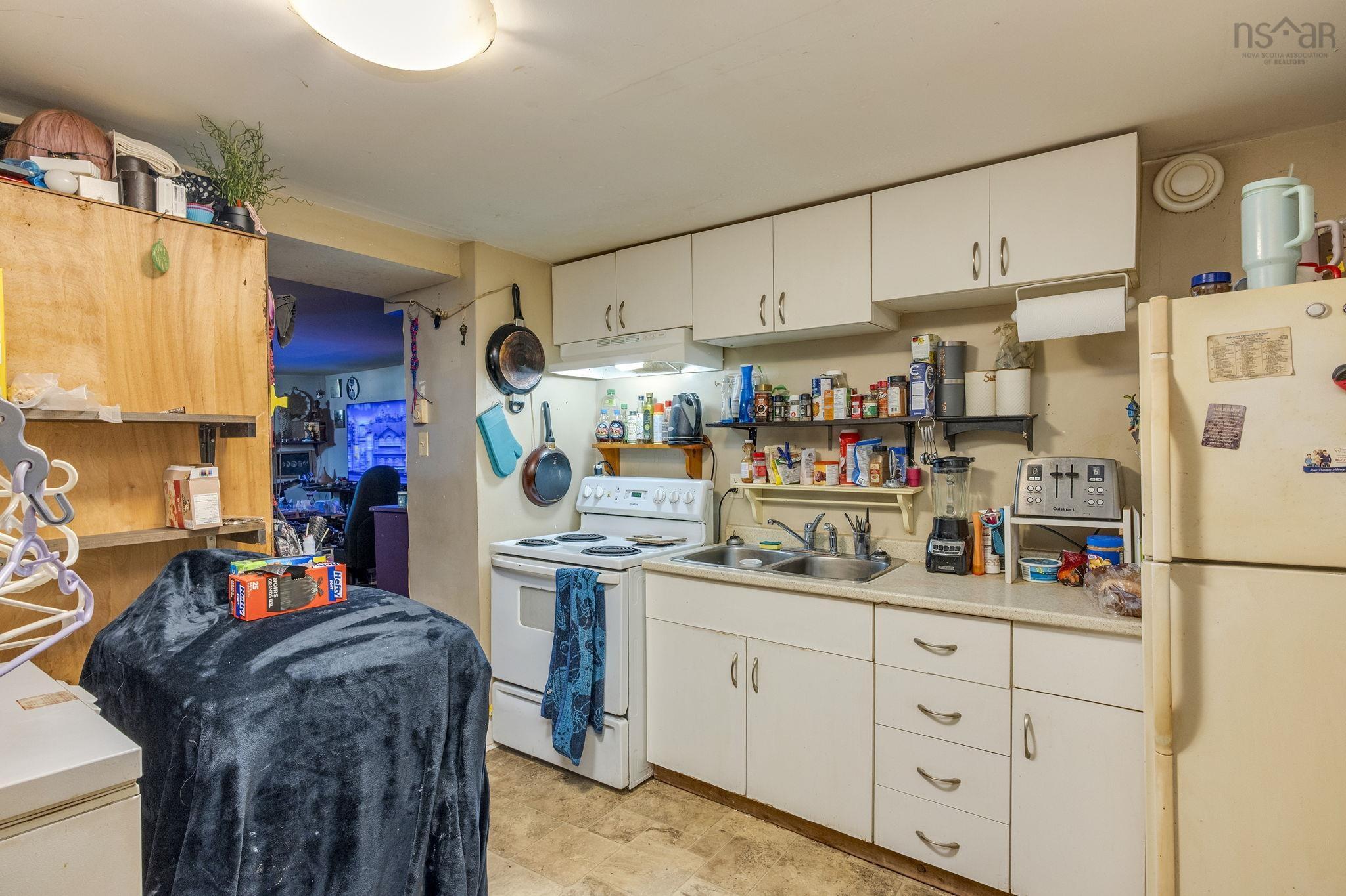 $1,350,000.00: 257 Wiley Avenue S, Windsor