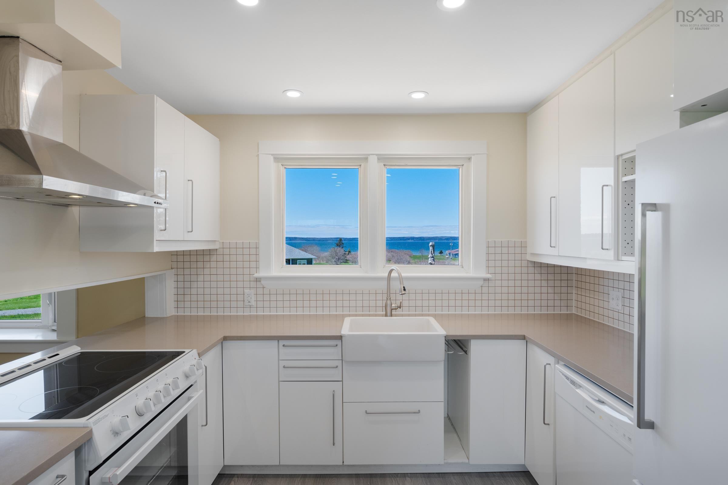$342,500.00: 3367 Highway 1, Belliveaus Cove