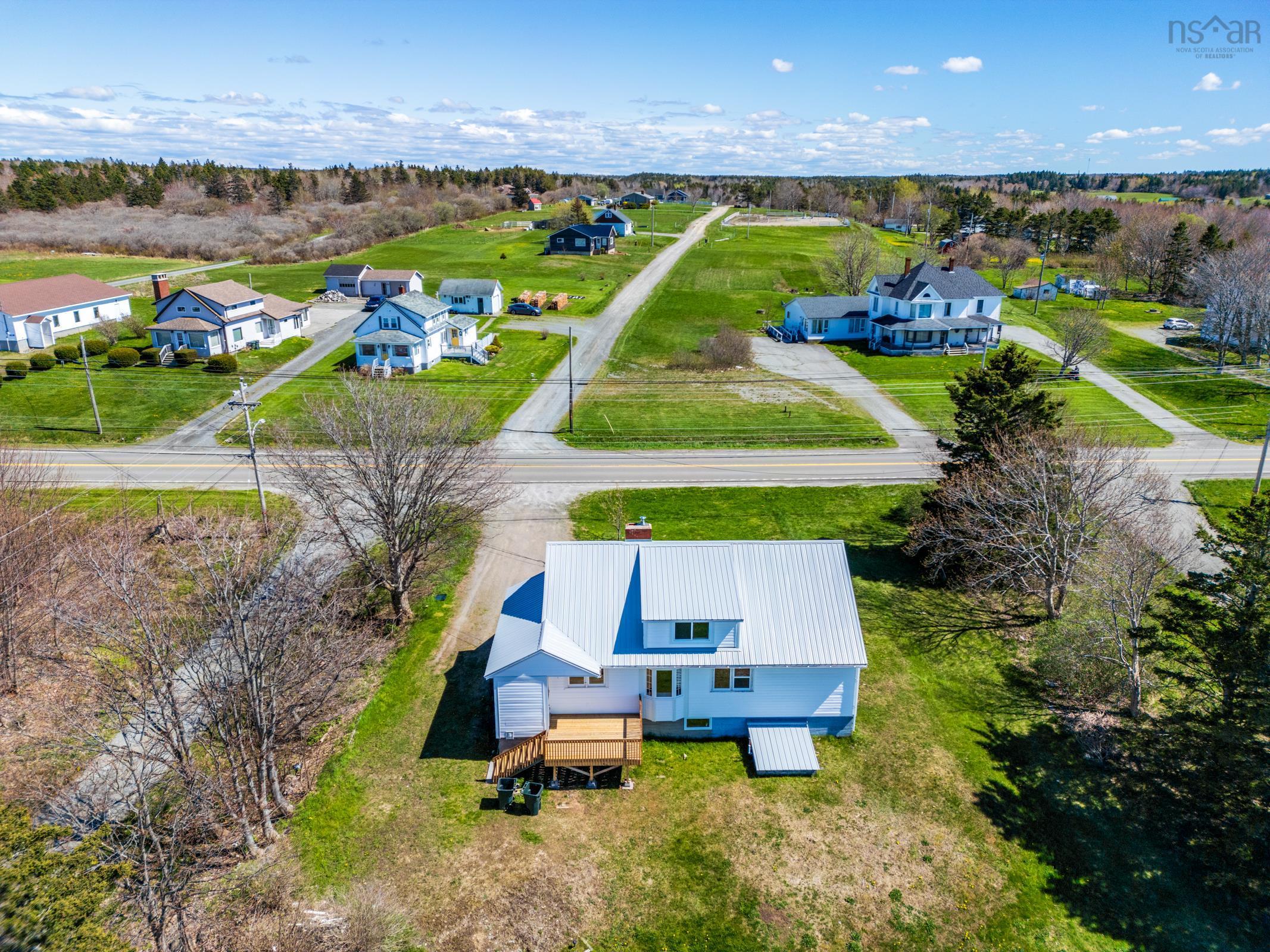 $342,500.00: 3367 Highway 1, Belliveaus Cove