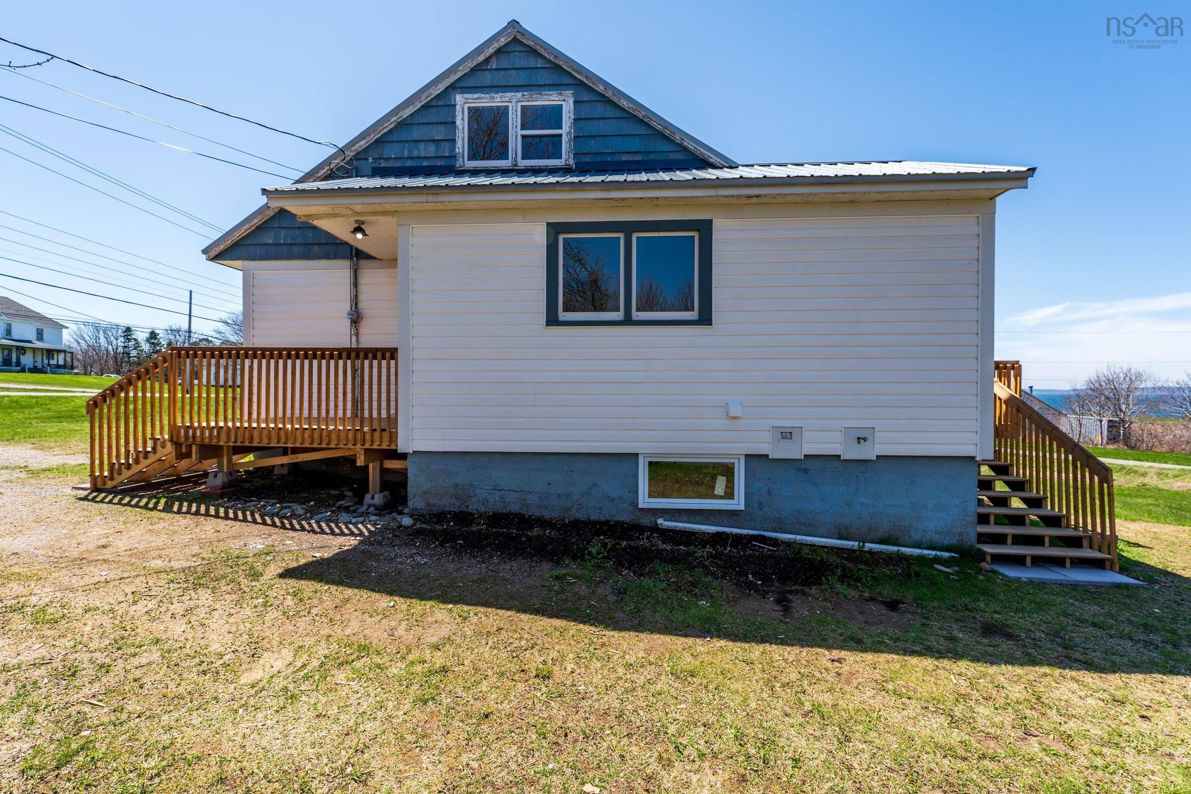 $342,500.00: 3367 Highway 1, Belliveaus Cove
