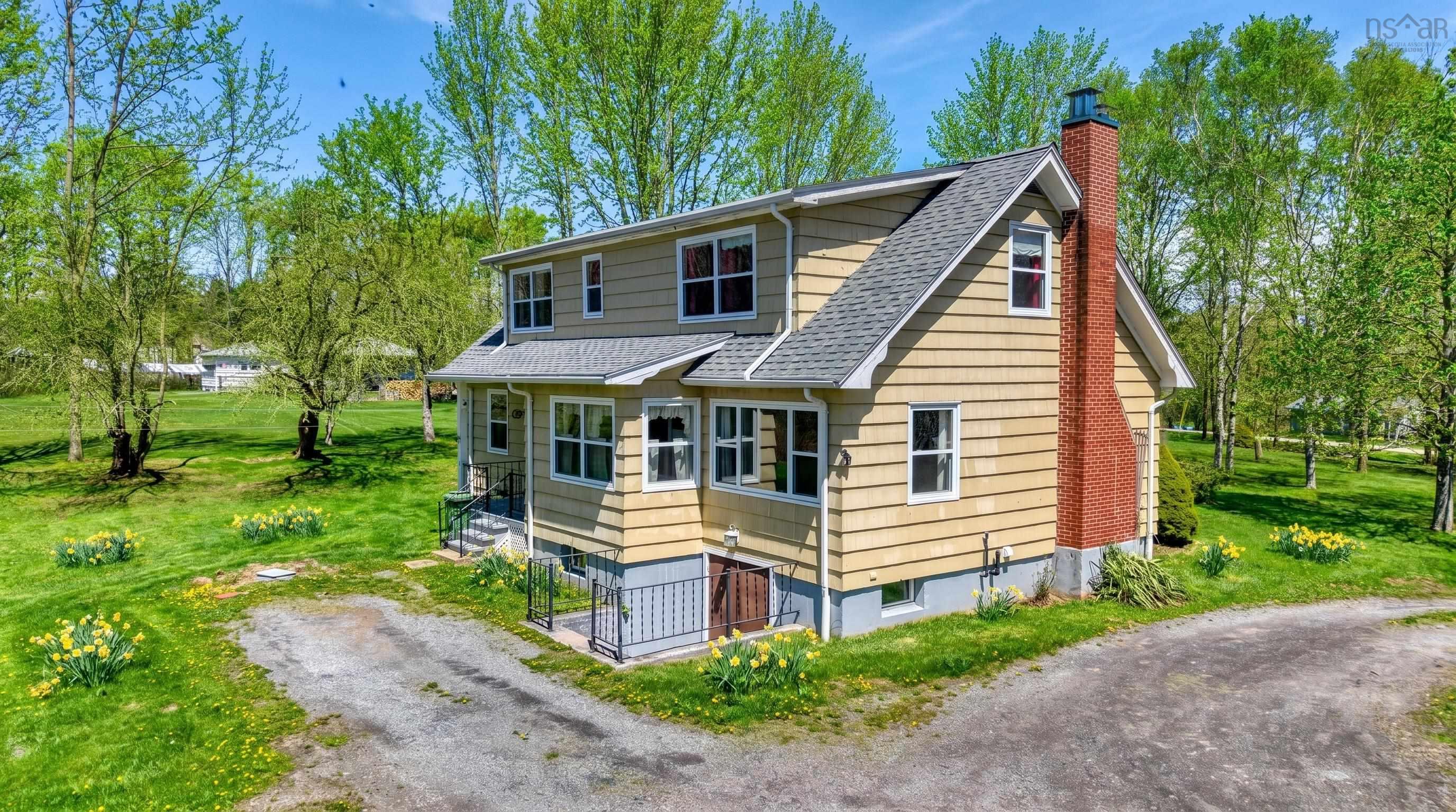 $465,000.00: 12379 3 Highway, Rhodes Corner