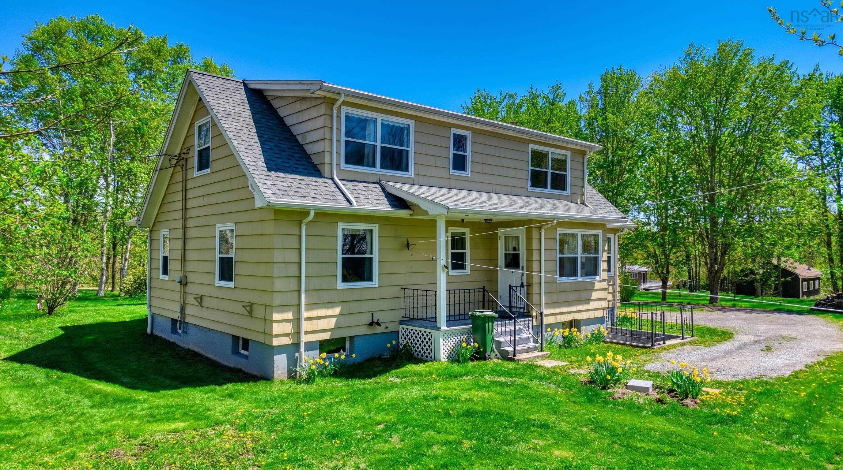 $465,000.00: 12379 3 Highway, Rhodes Corner