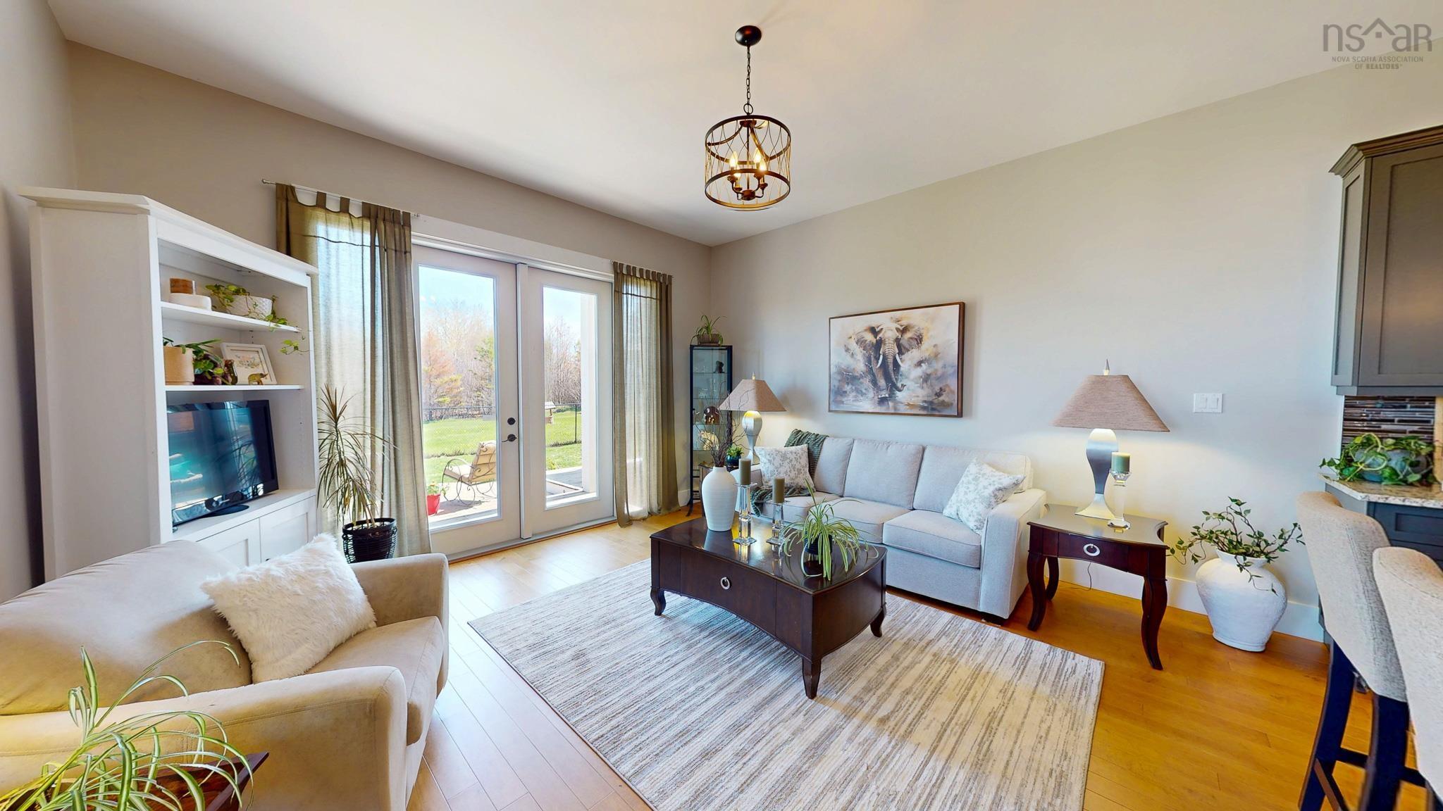 $869,800.00: 237 Canaan Cross Road, North Alton