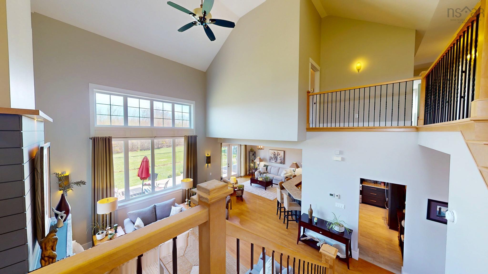 $869,800.00: 237 Canaan Cross Road, North Alton