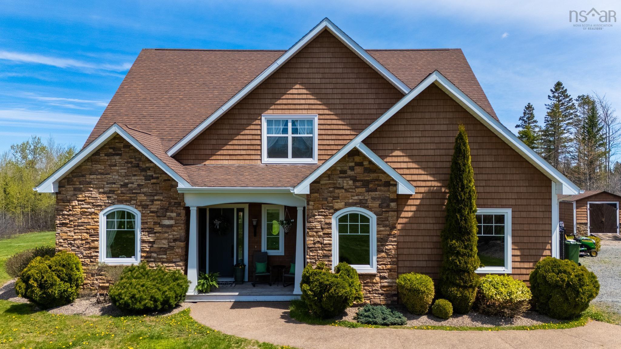 $869,800.00: 237 Canaan Cross Road, North Alton