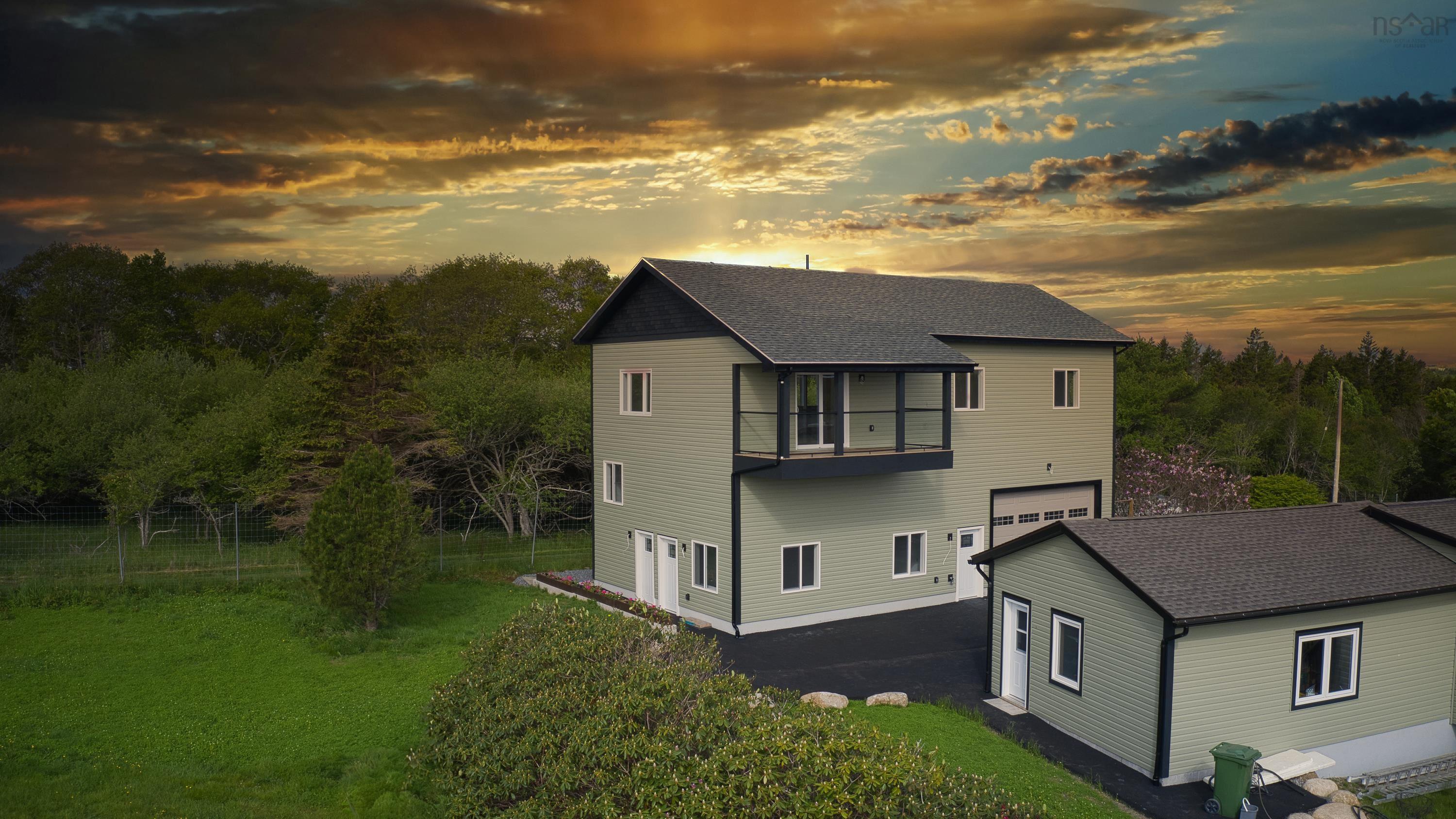 $2,950,000.00: 177 Corkums Island Road, Corkums Island