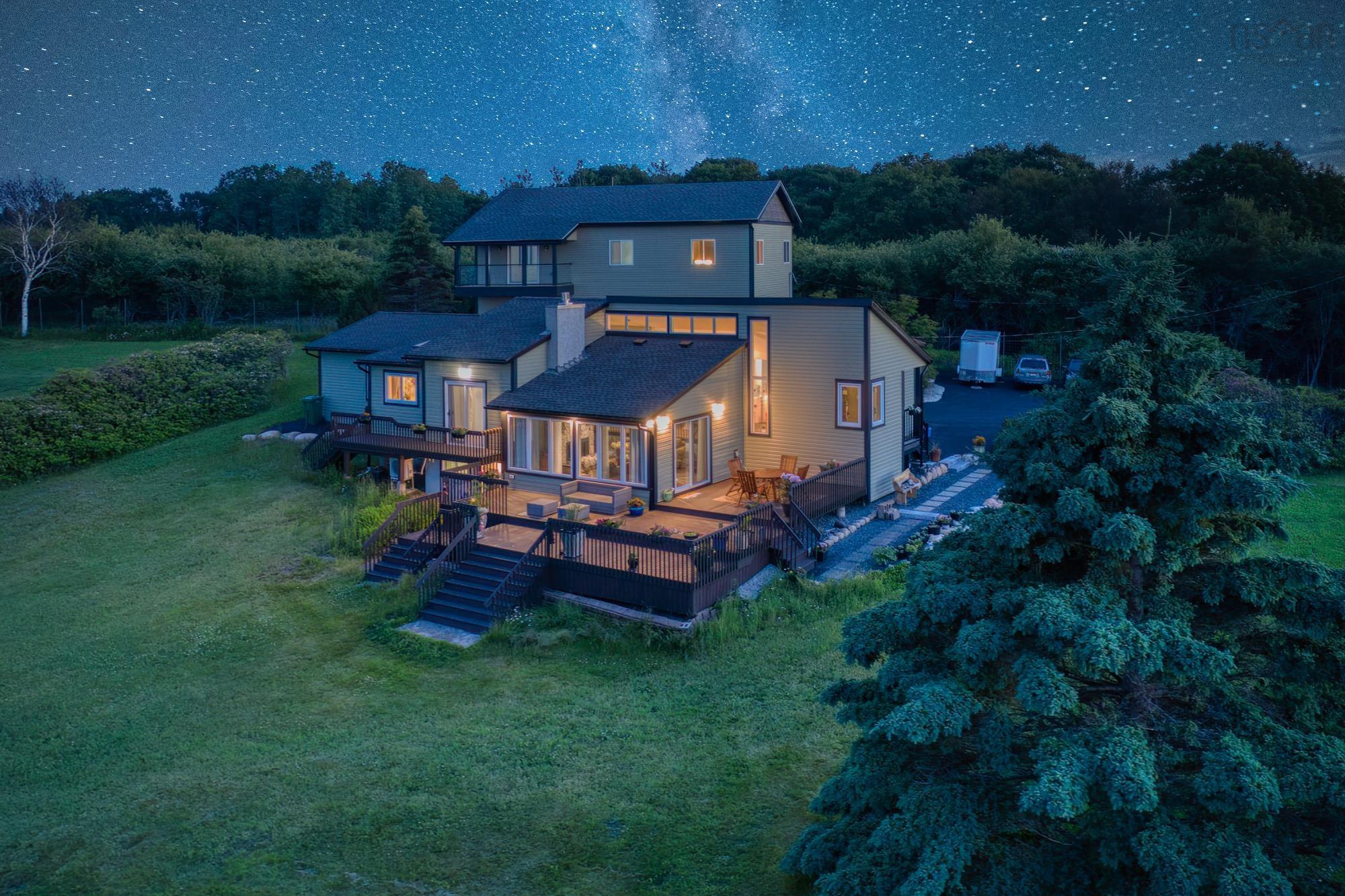 $2,950,000.00: 177 Corkums Island Road, Corkums Island
