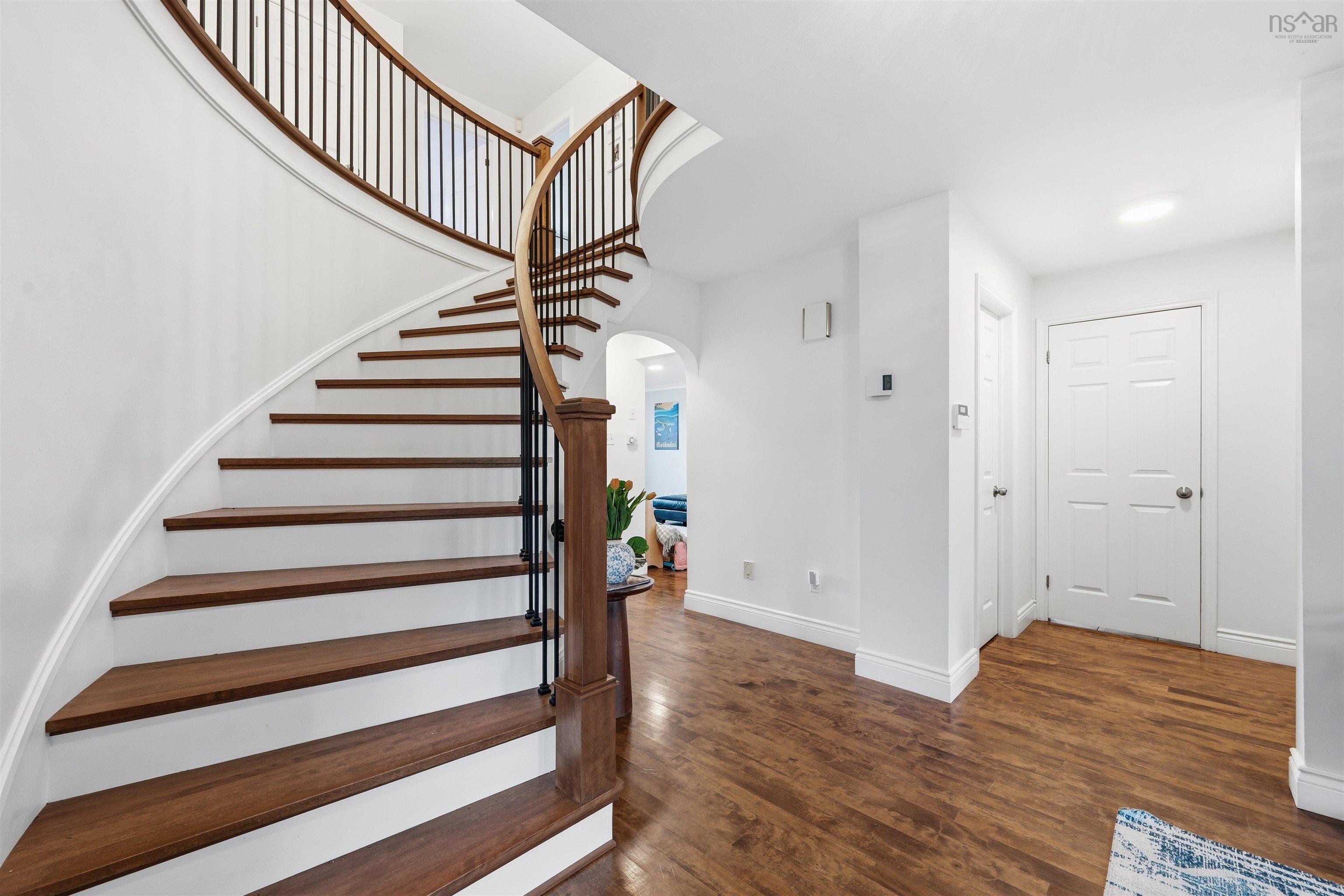 $1,599,900.00: 59 Paper Mill Lane, Bedford