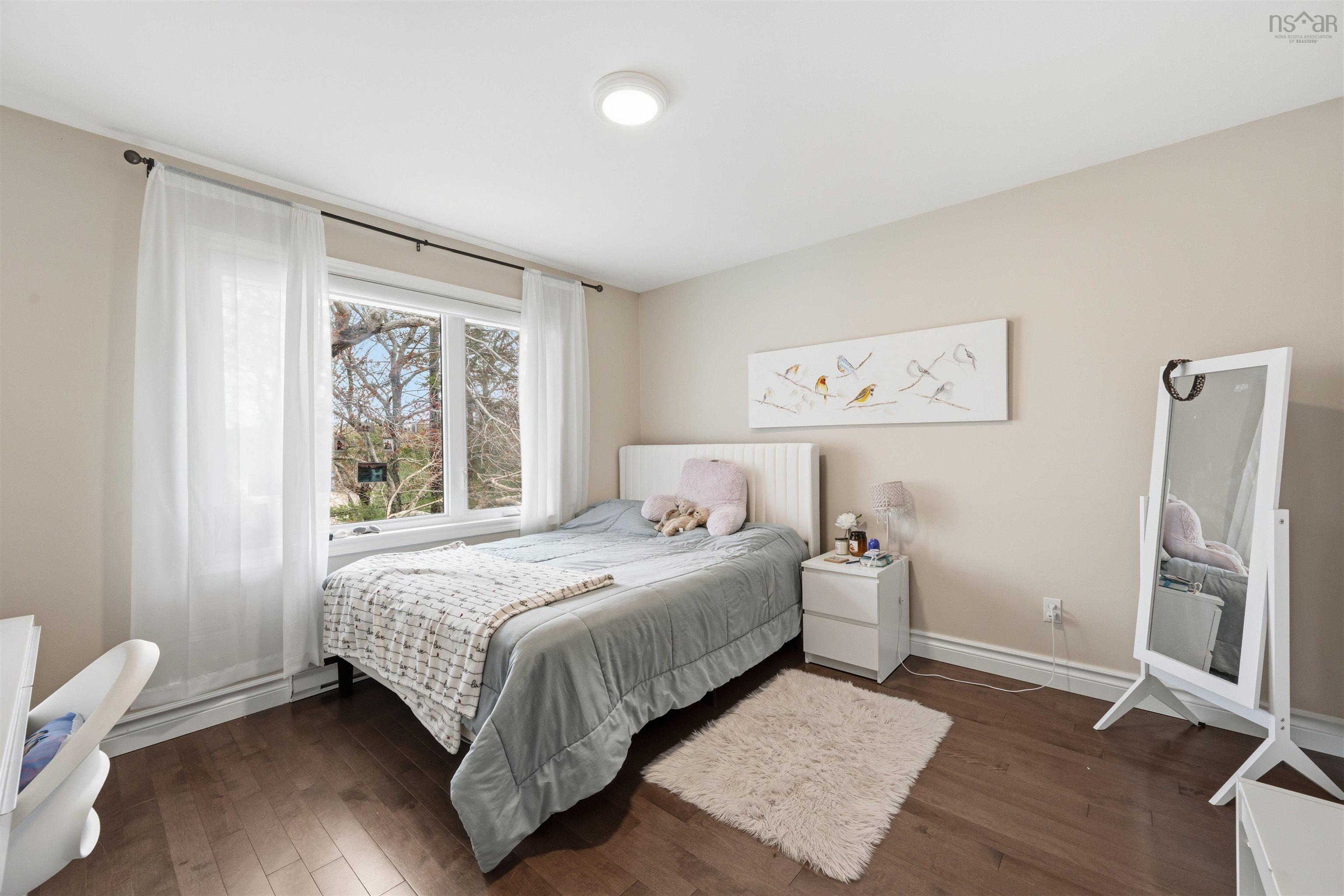 $1,599,900.00: 59 Paper Mill Lane, Bedford