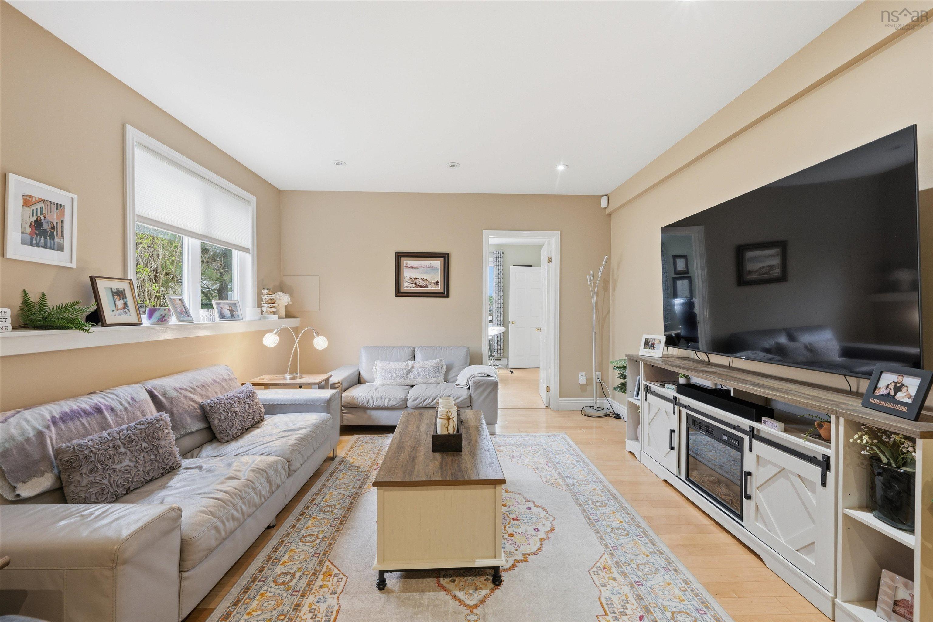 $1,599,900.00: 59 Paper Mill Lane, Bedford