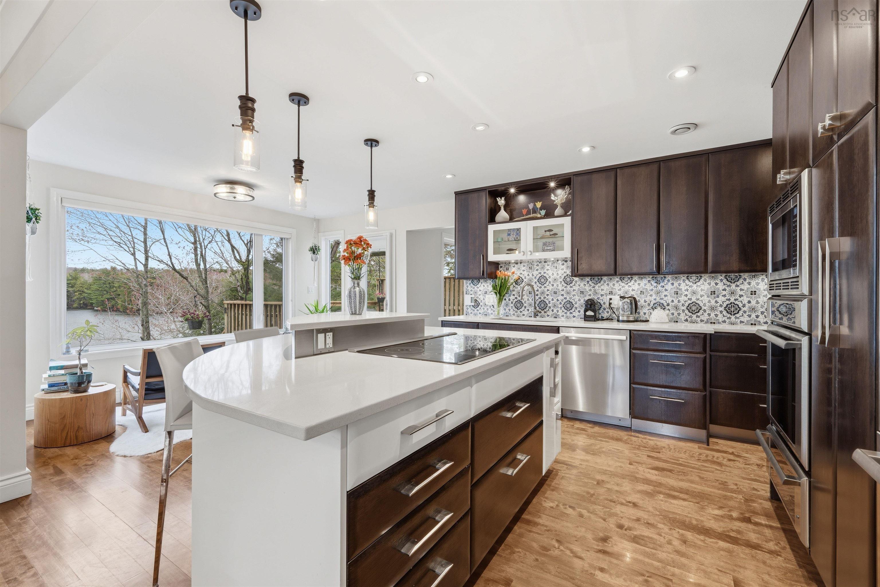 $1,599,900.00: 59 Paper Mill Lane, Bedford