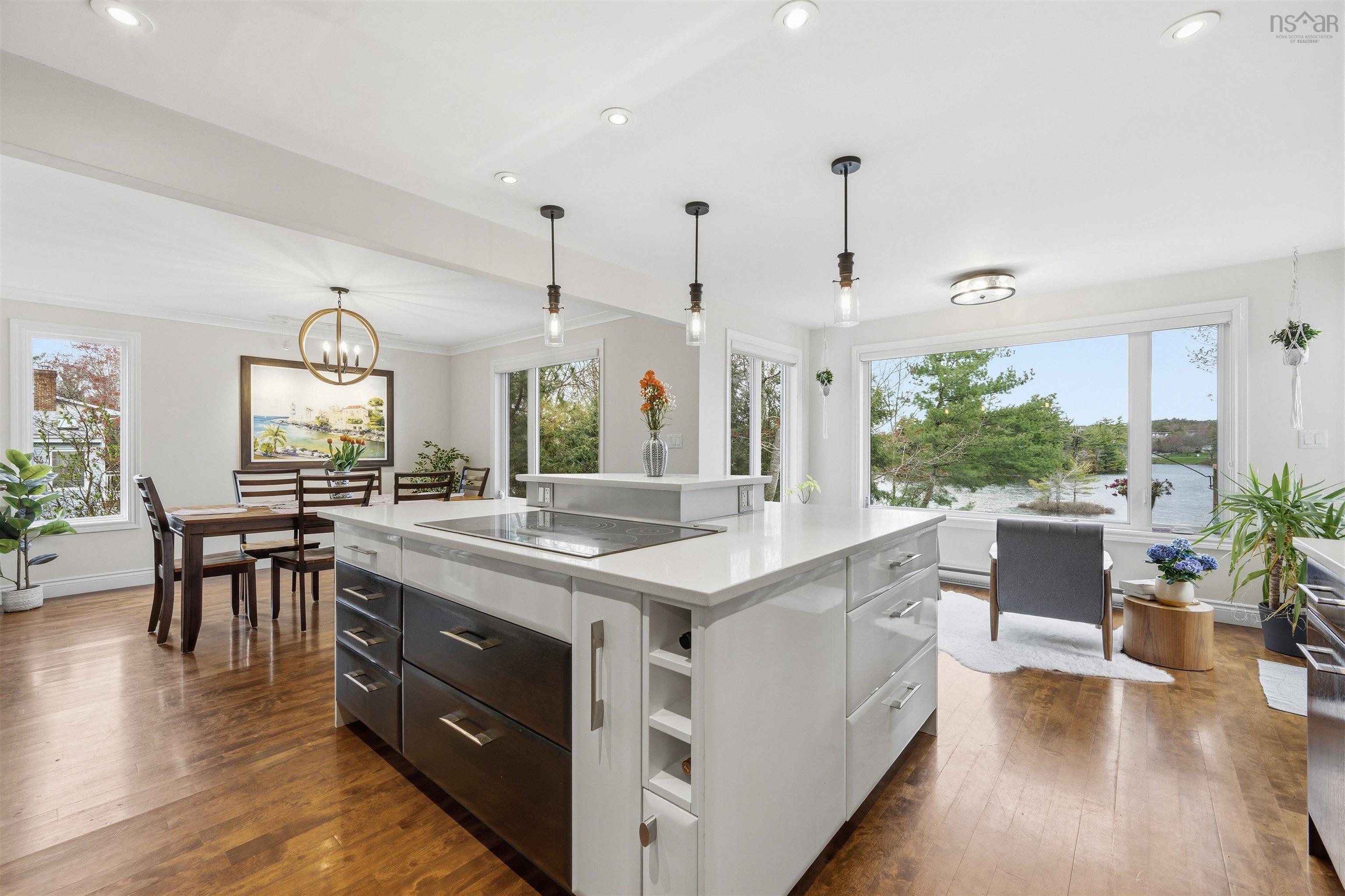 $1,599,900.00: 59 Paper Mill Lane, Bedford