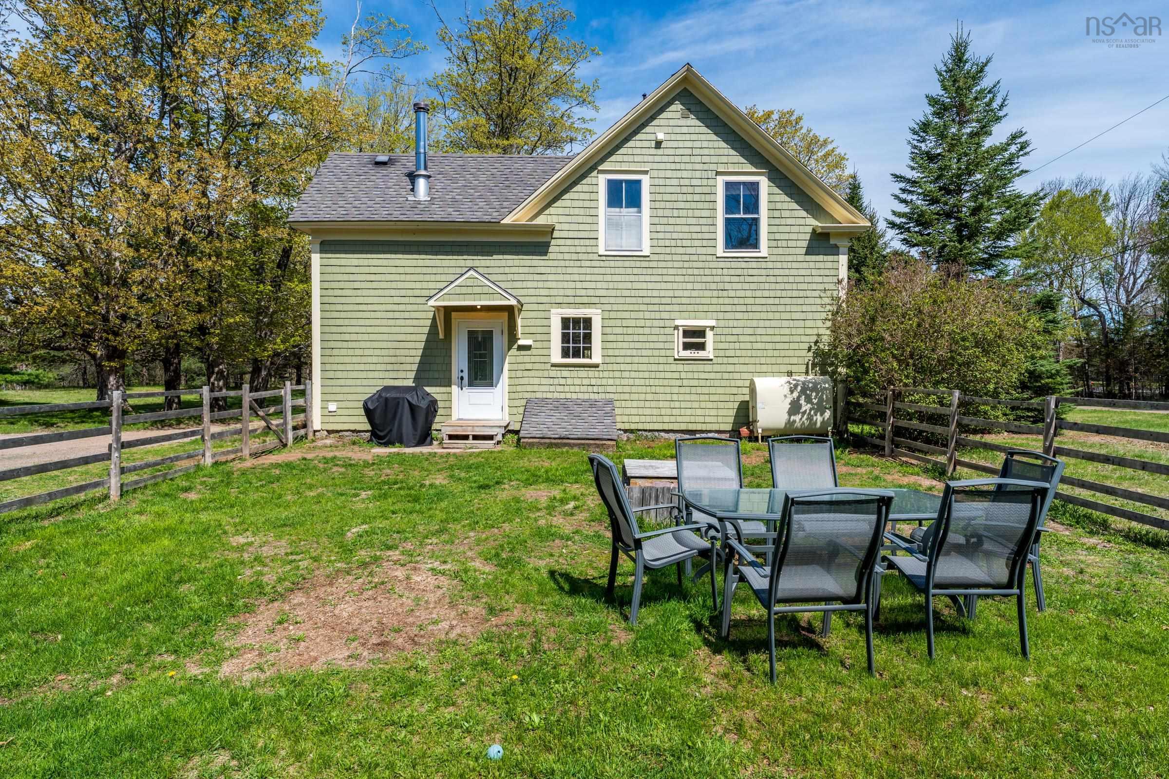 $374,900.00: 2295 Old Mill Road, South Farmington