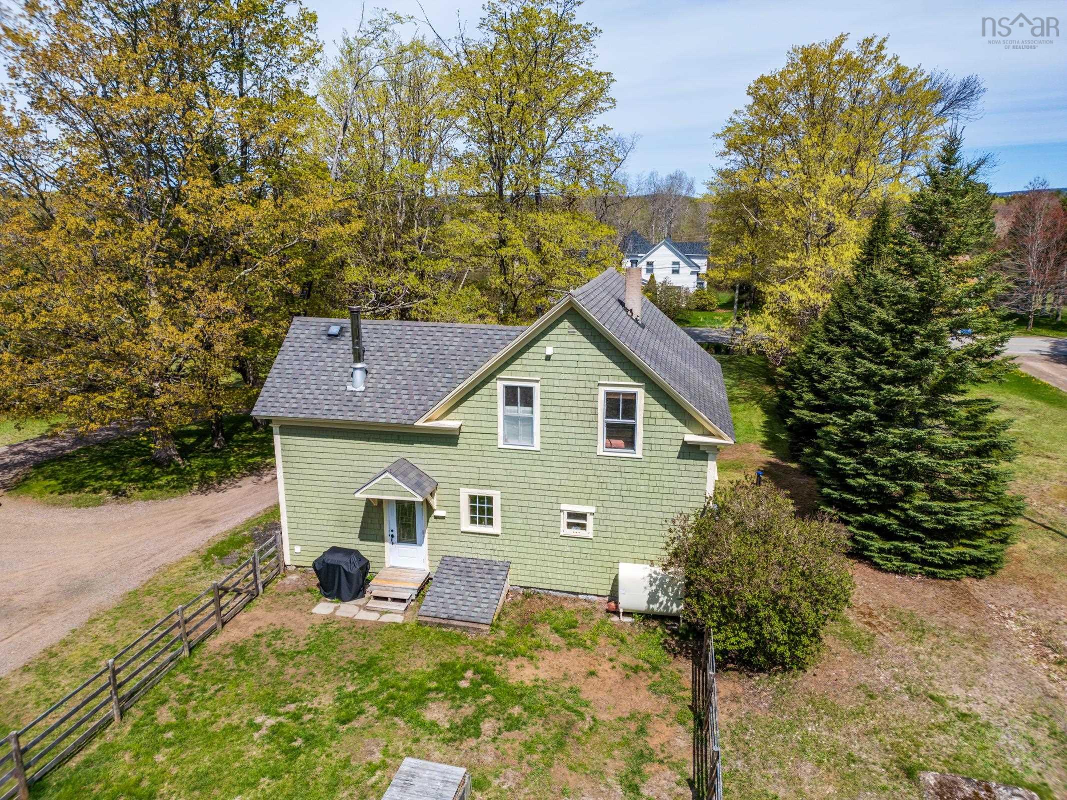 $374,900.00: 2295 Old Mill Road, South Farmington