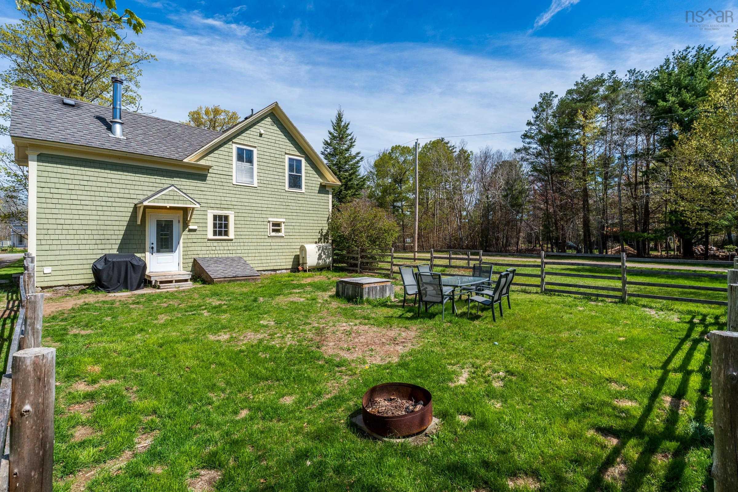 $374,900.00: 2295 Old Mill Road, South Farmington