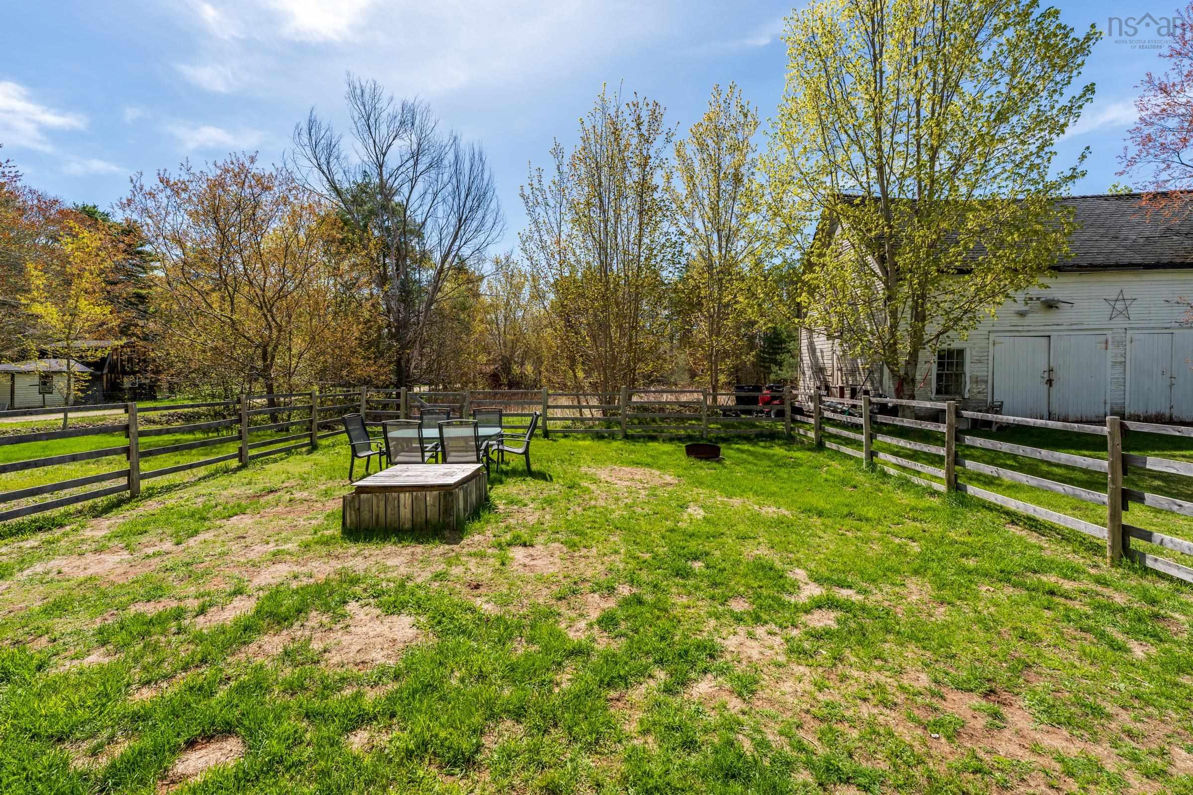 $374,900.00: 2295 Old Mill Road, South Farmington