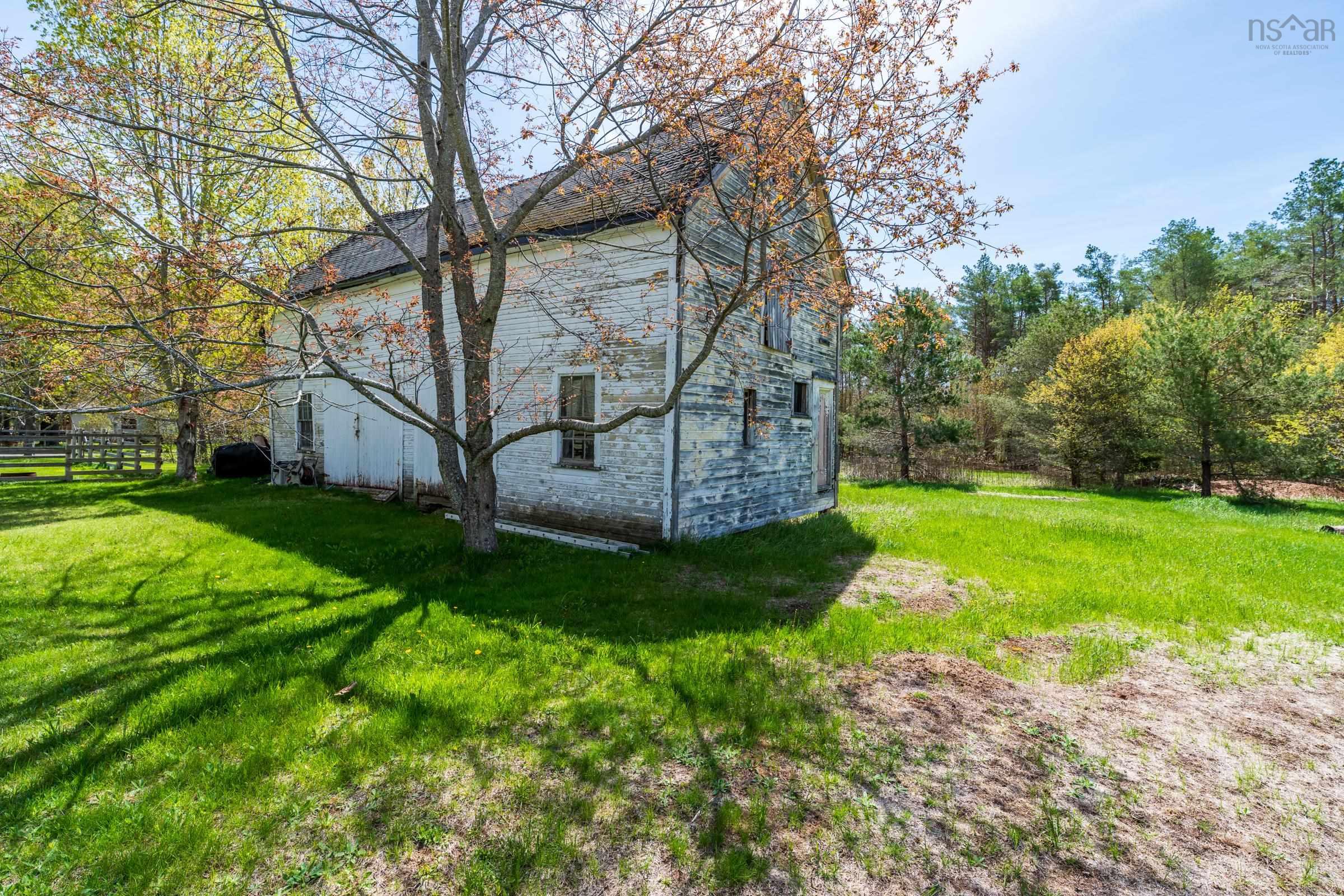 $374,900.00: 2295 Old Mill Road, South Farmington