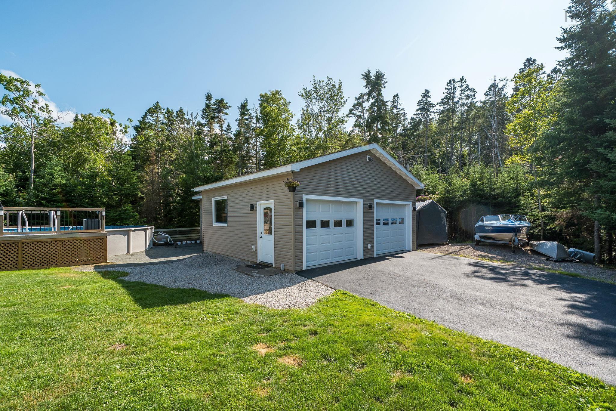 $859,900.00: 6 Spruce Lane, Boutiliers Point