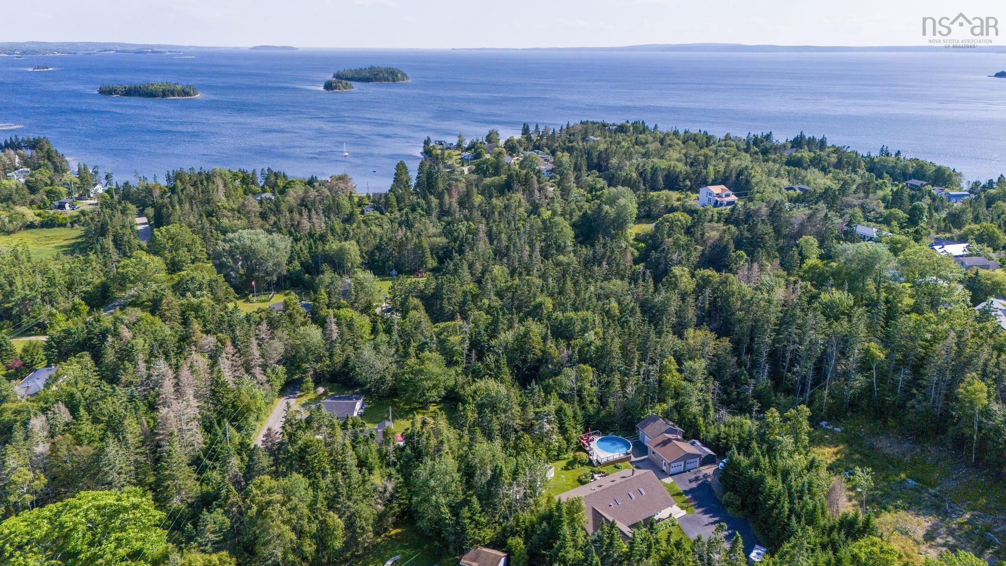 $859,900.00: 6 Spruce Lane, Boutiliers Point
