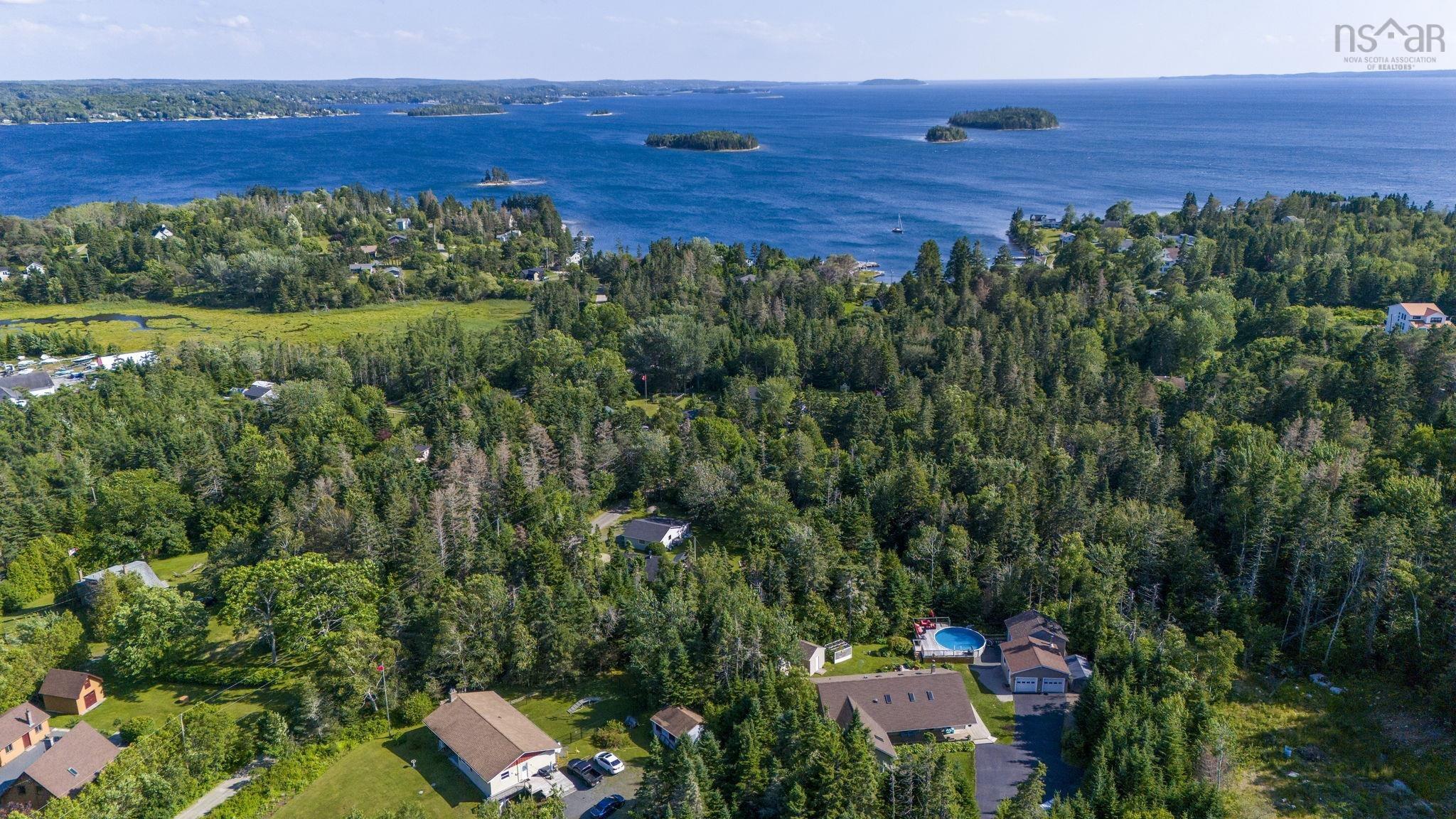 $859,900.00: 6 Spruce Lane, Boutiliers Point