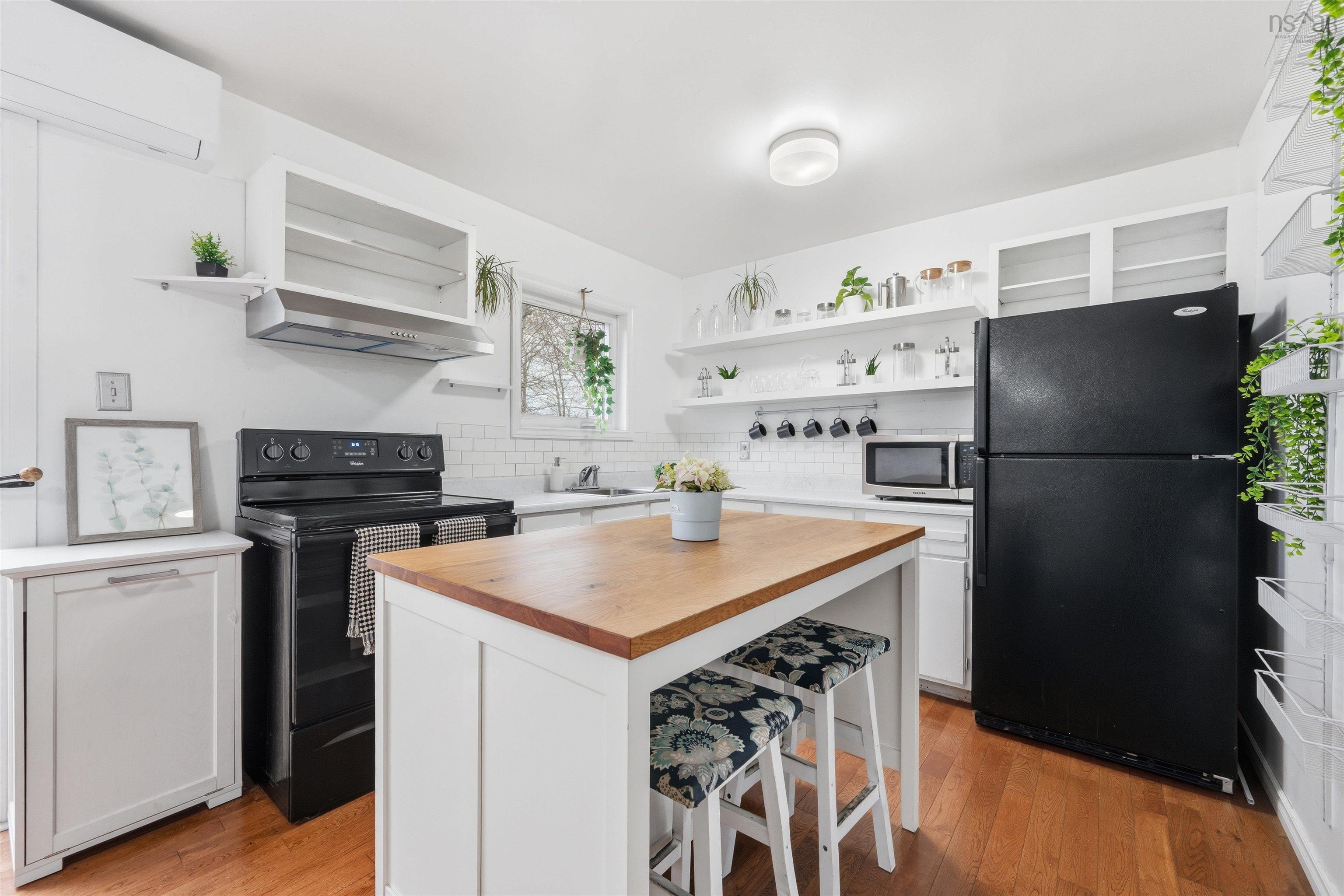 $460,000.00: 48 Armbro Lane, Dartmouth