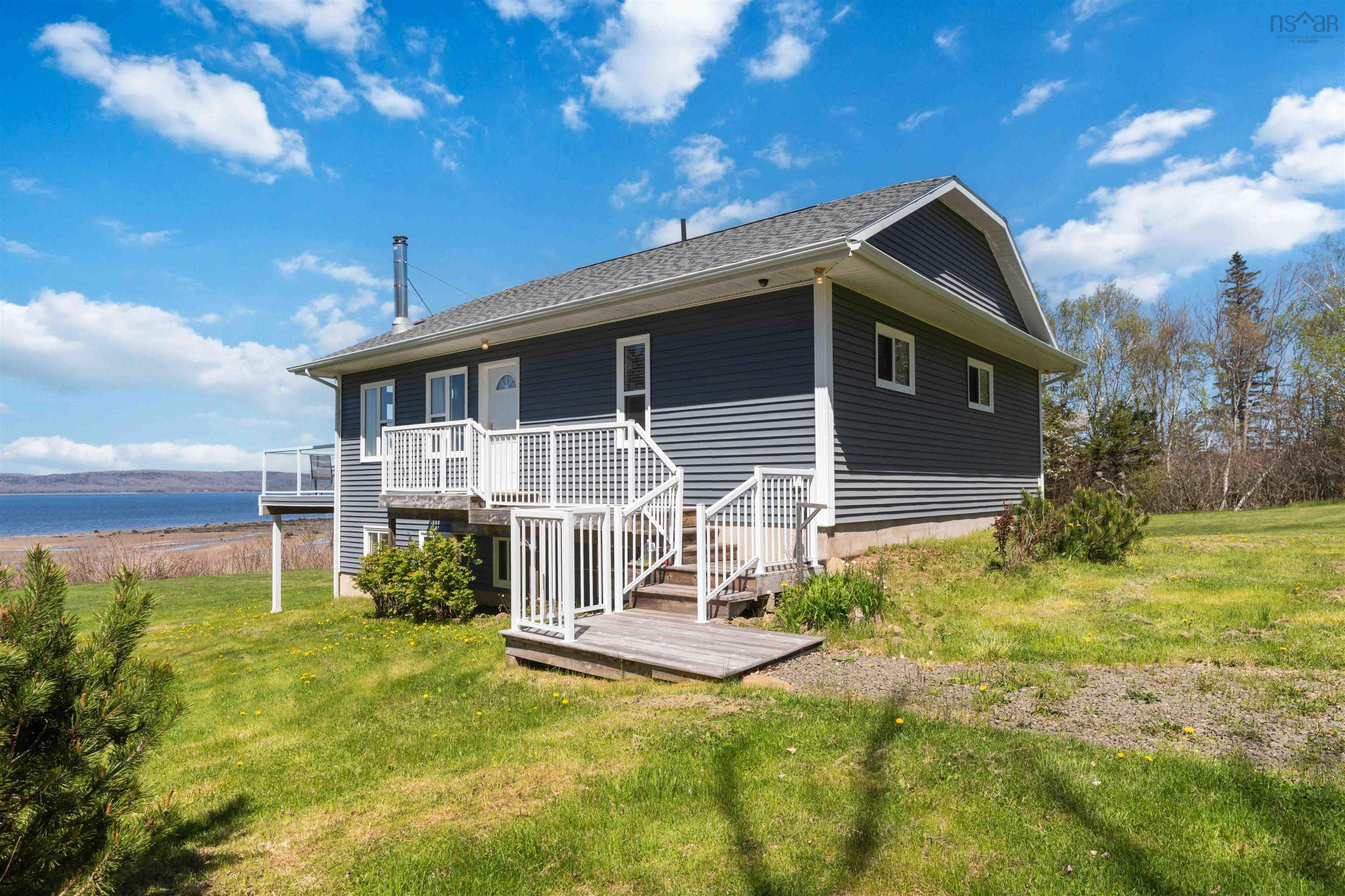 $649,000.00: 38 Shore Drive, Deep Brook