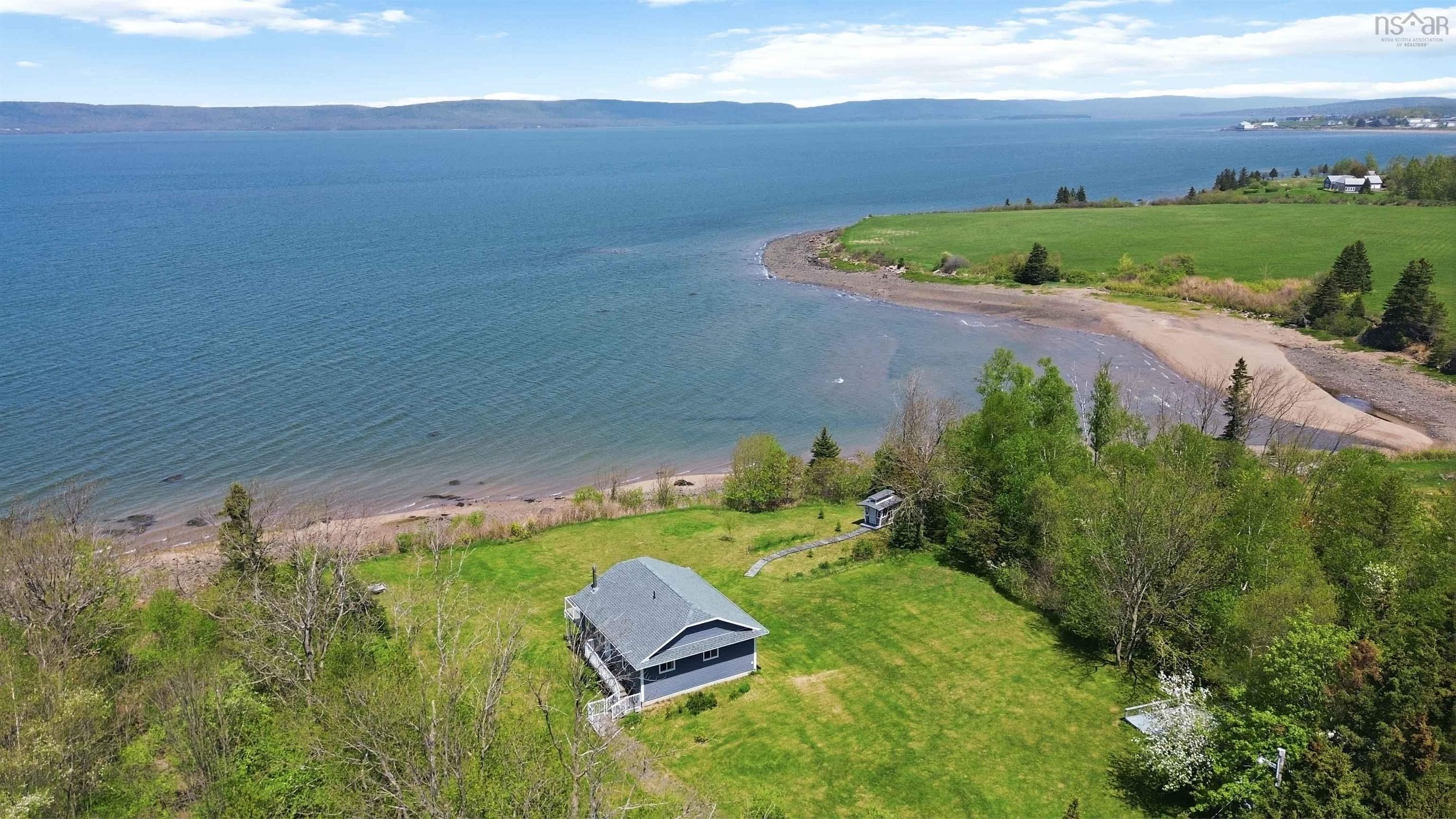 $649,000.00: 38 Shore Drive, Deep Brook
