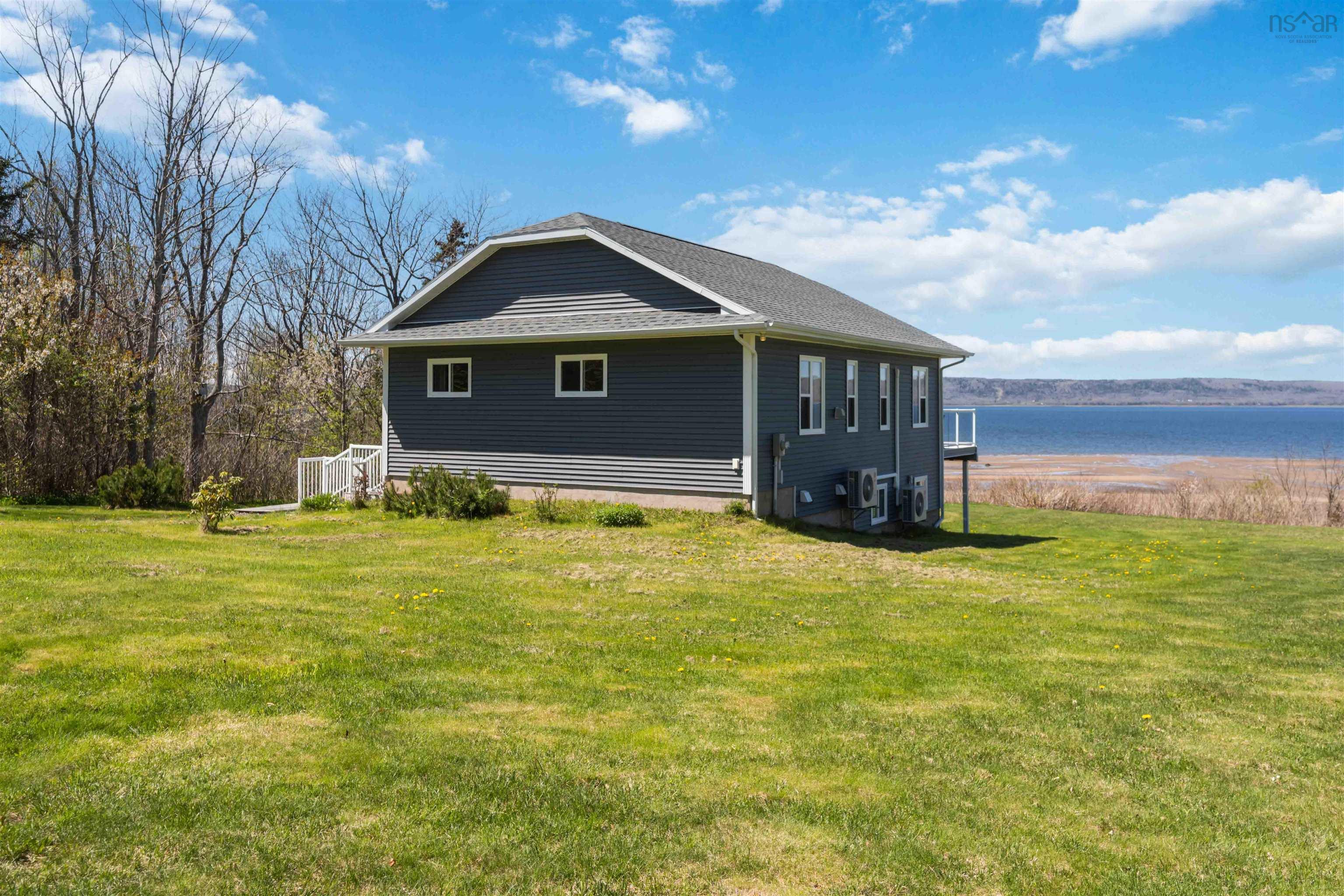 $649,000.00: 38 Shore Drive, Deep Brook