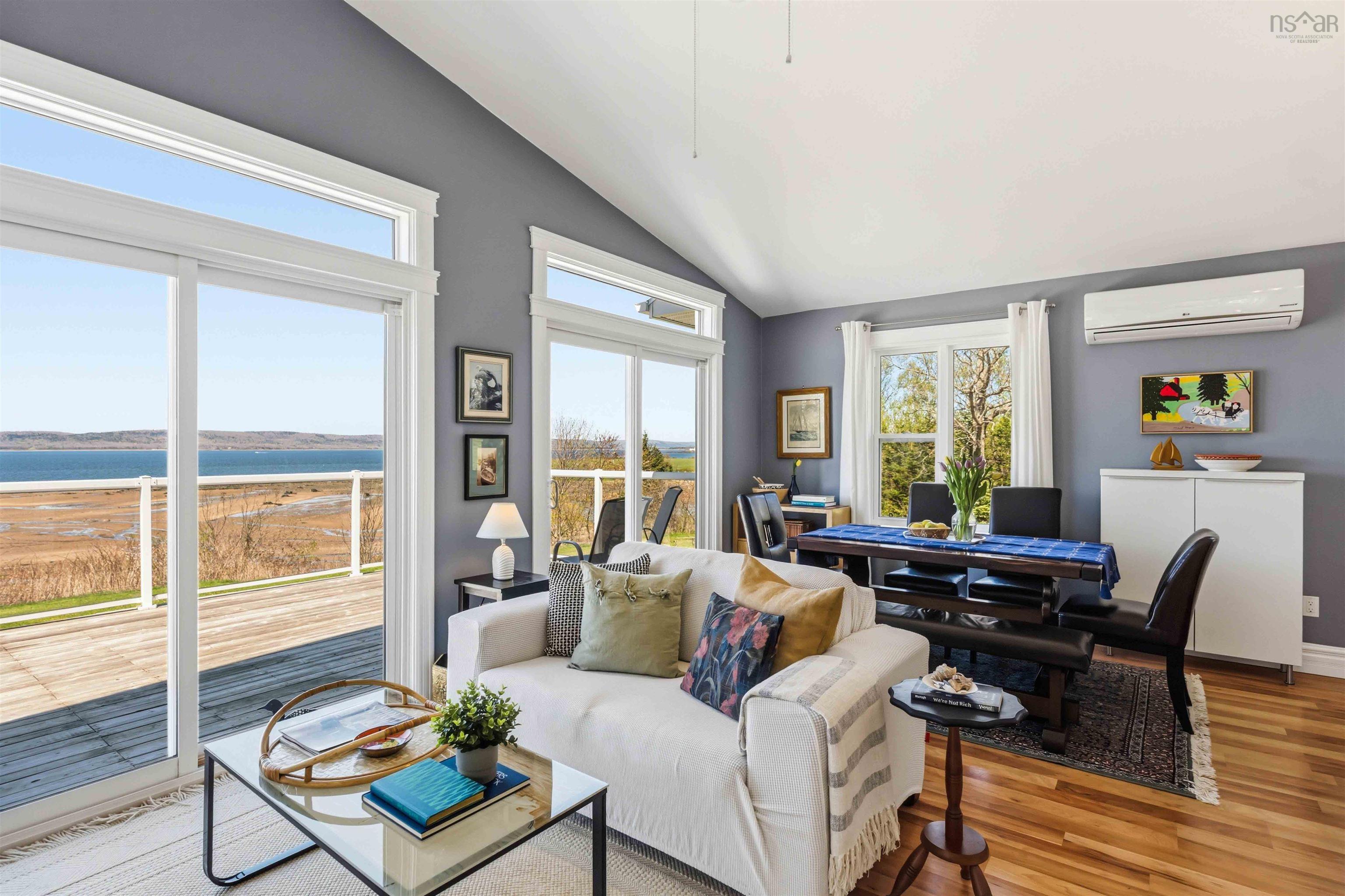$649,000.00: 38 Shore Drive, Deep Brook