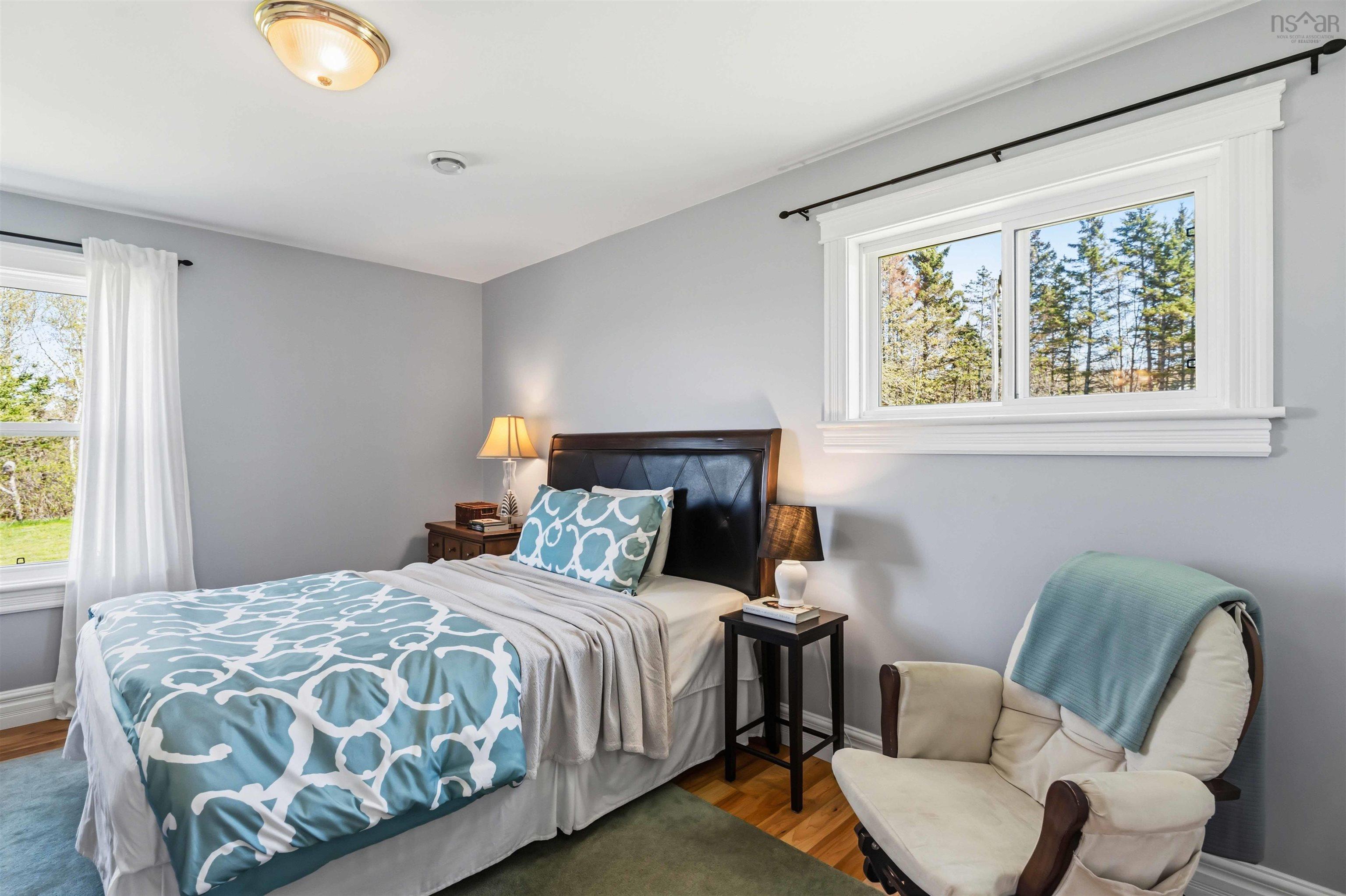 $649,000.00: 38 Shore Drive, Deep Brook