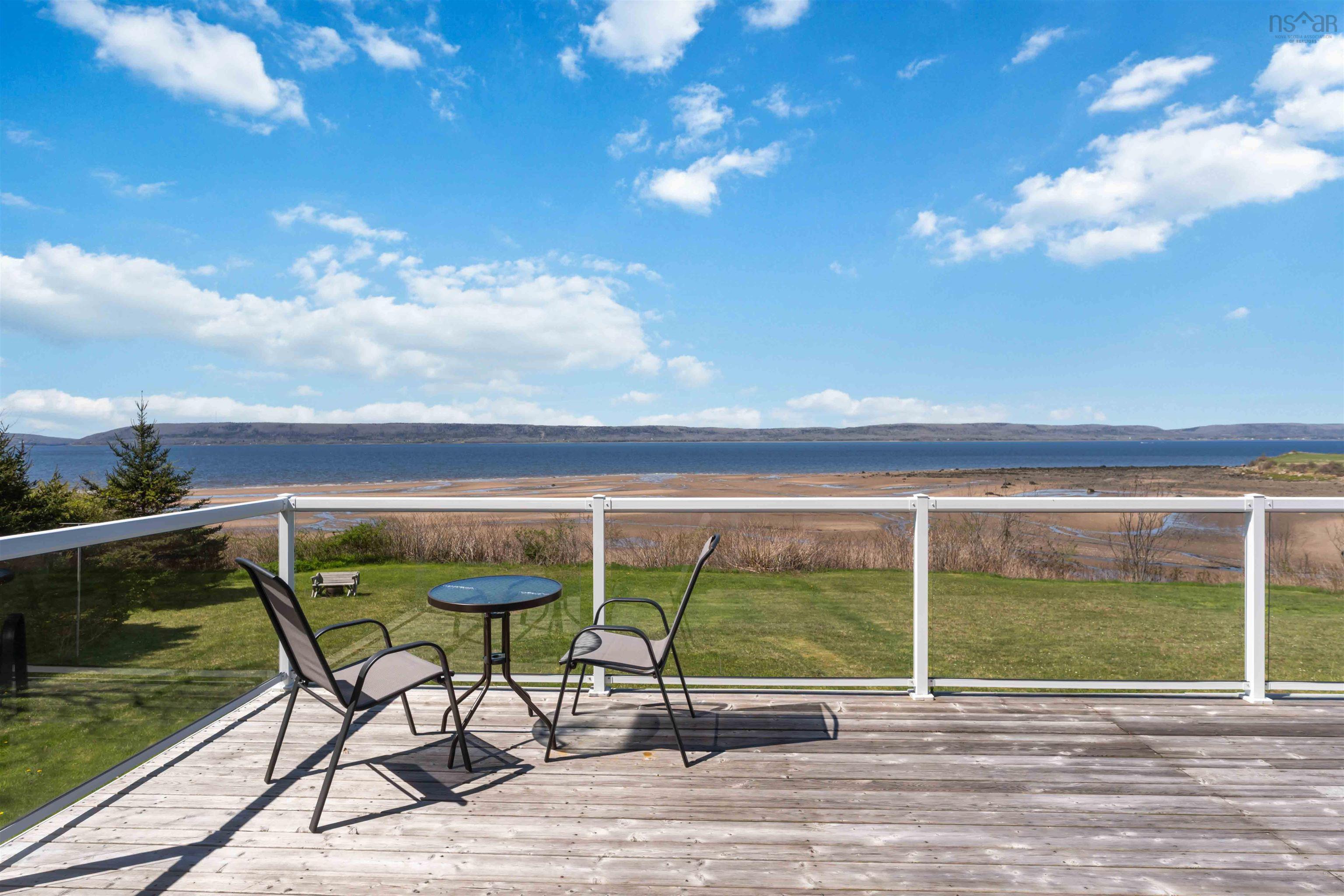 $649,000.00: 38 Shore Drive, Deep Brook