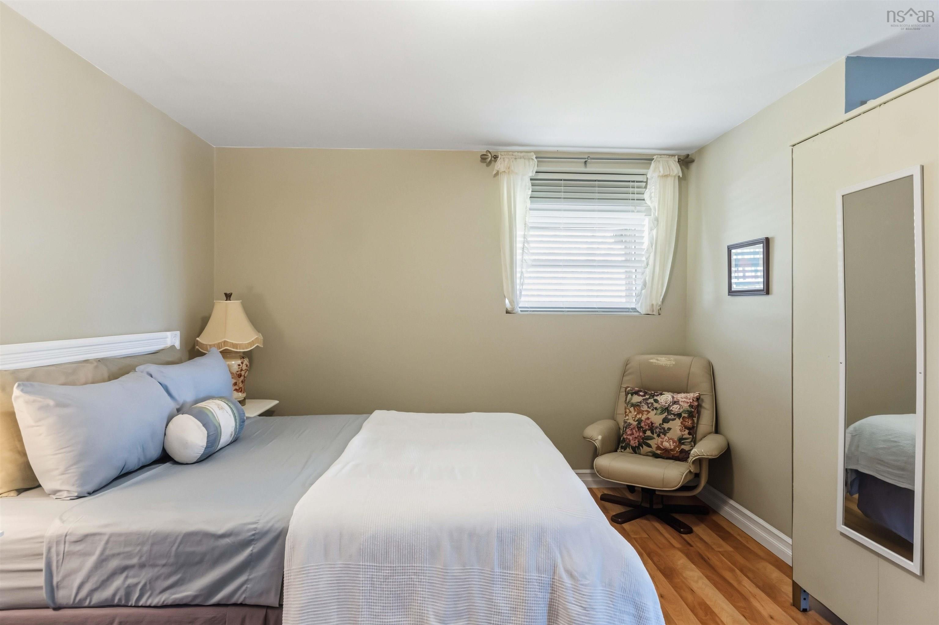 $649,000.00: 38 Shore Drive, Deep Brook