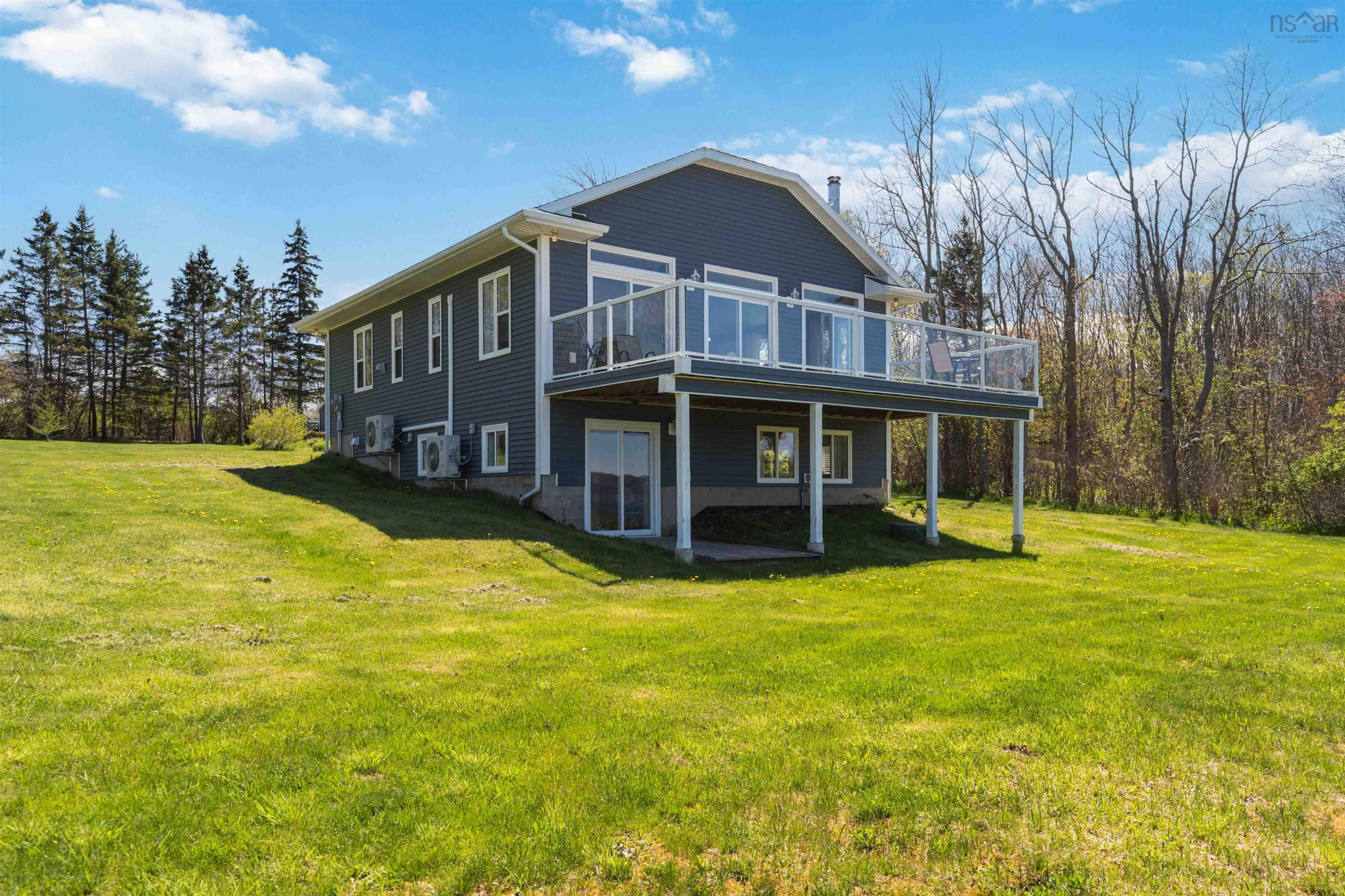 $649,000.00: 38 Shore Drive, Deep Brook