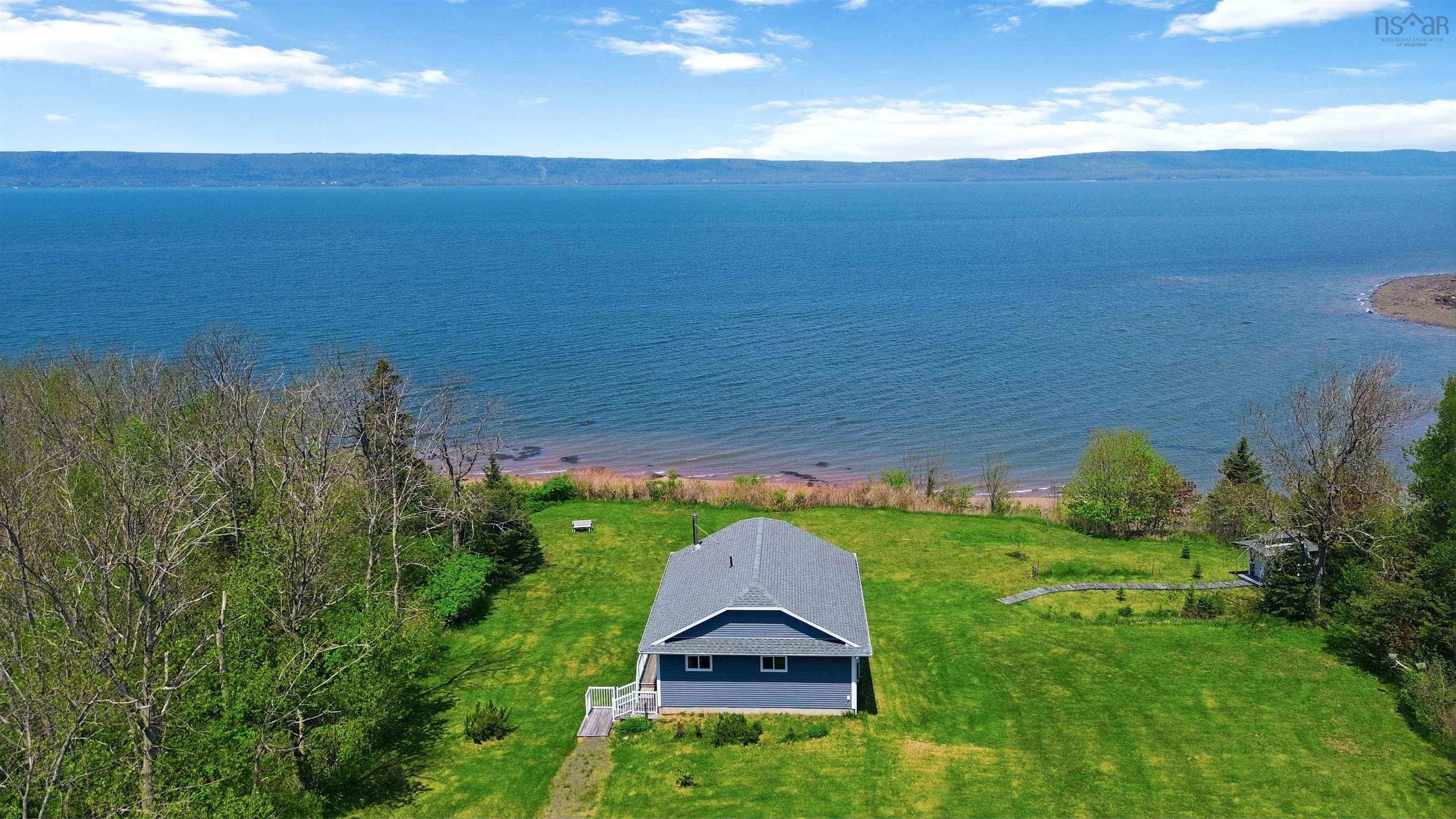 $649,000.00: 38 Shore Drive, Deep Brook