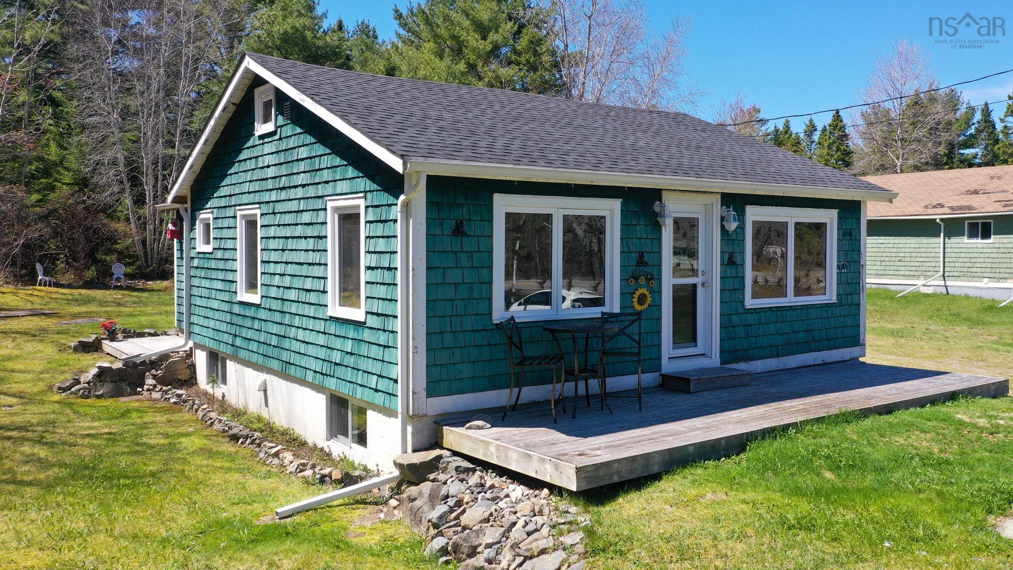 $245,000.00: 545 12 Highway, Chester Basin