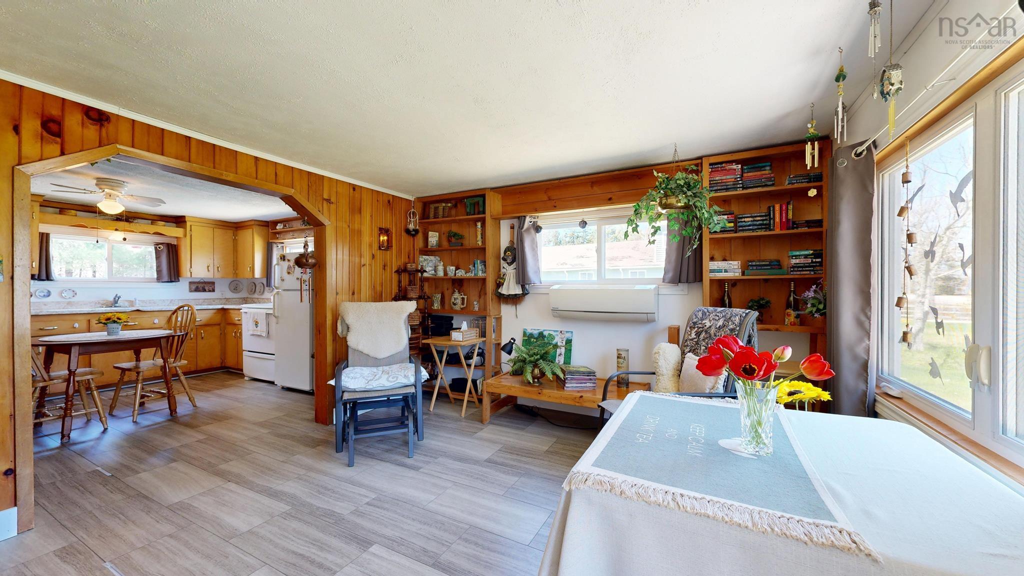 $245,000.00: 545 12 Highway, Chester Basin