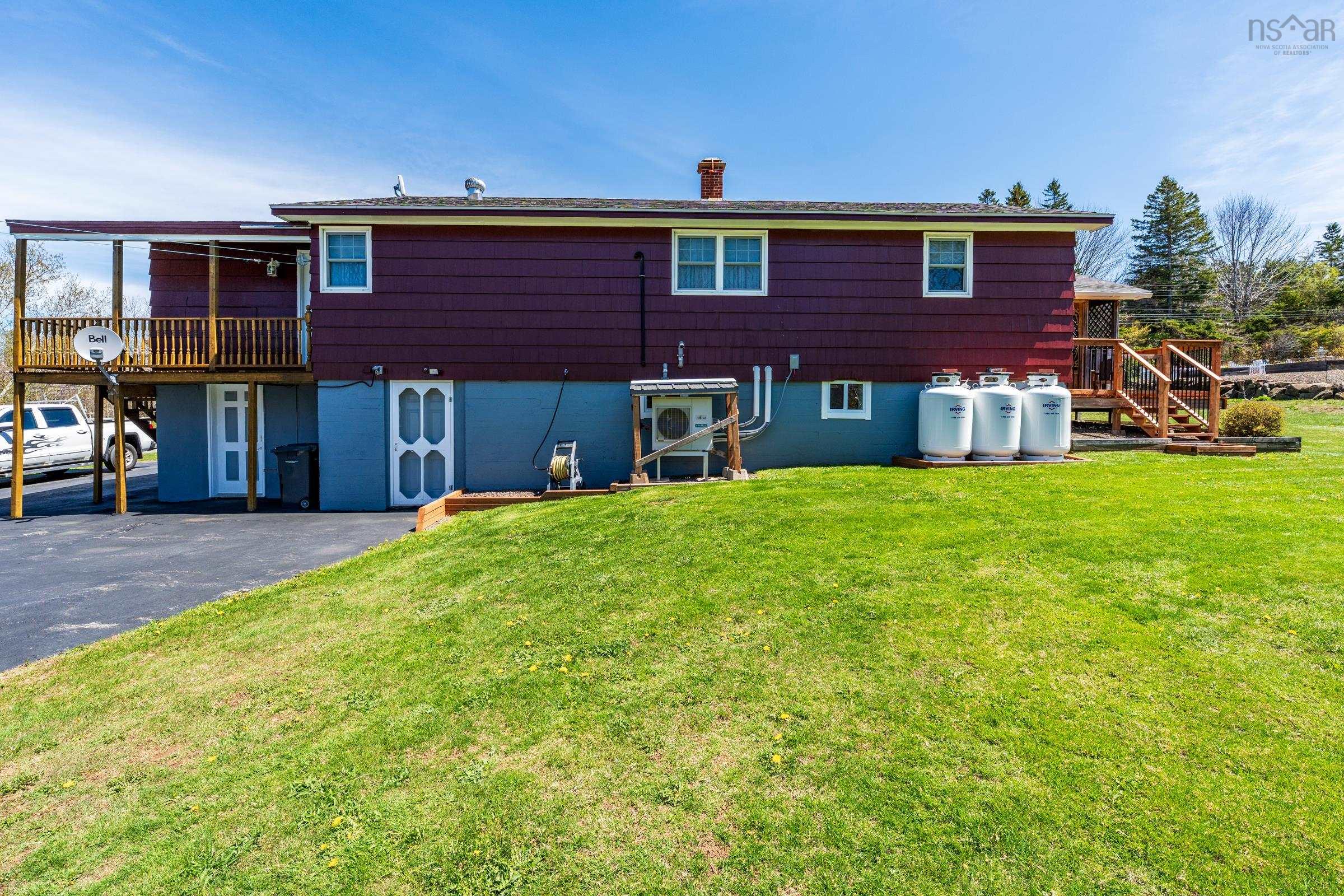 $312,900.00: 987 Parker Mountain Road, Parkers Cove