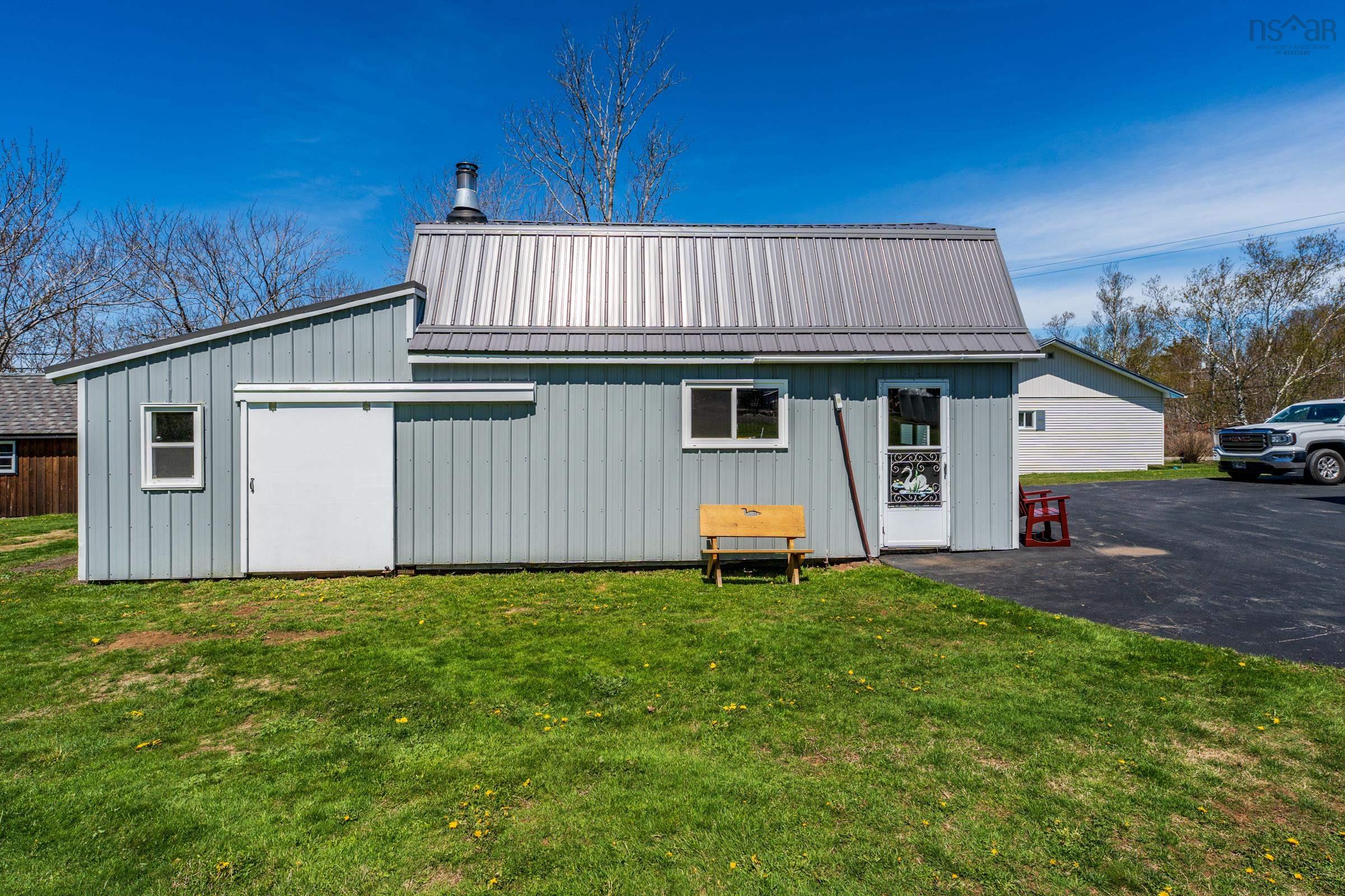$312,900.00: 987 Parker Mountain Road, Parkers Cove