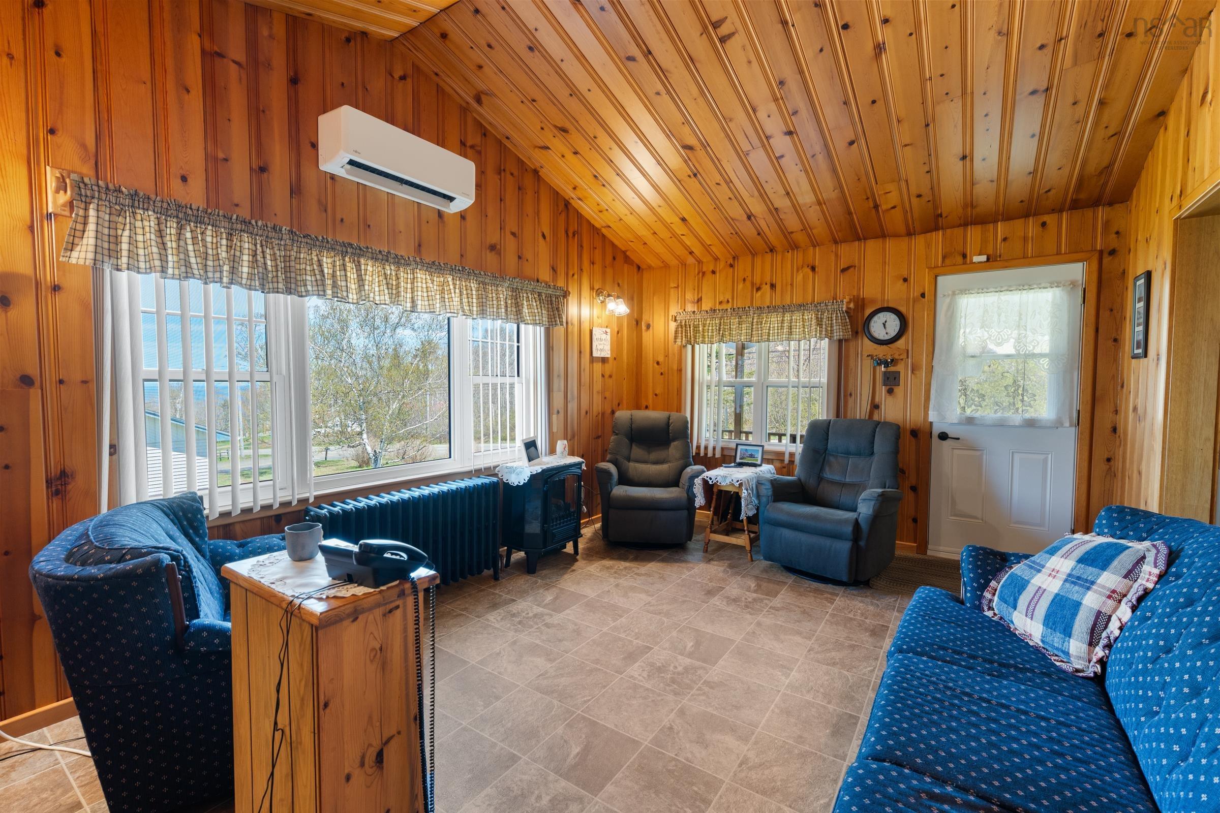 $312,900.00: 987 Parker Mountain Road, Parkers Cove